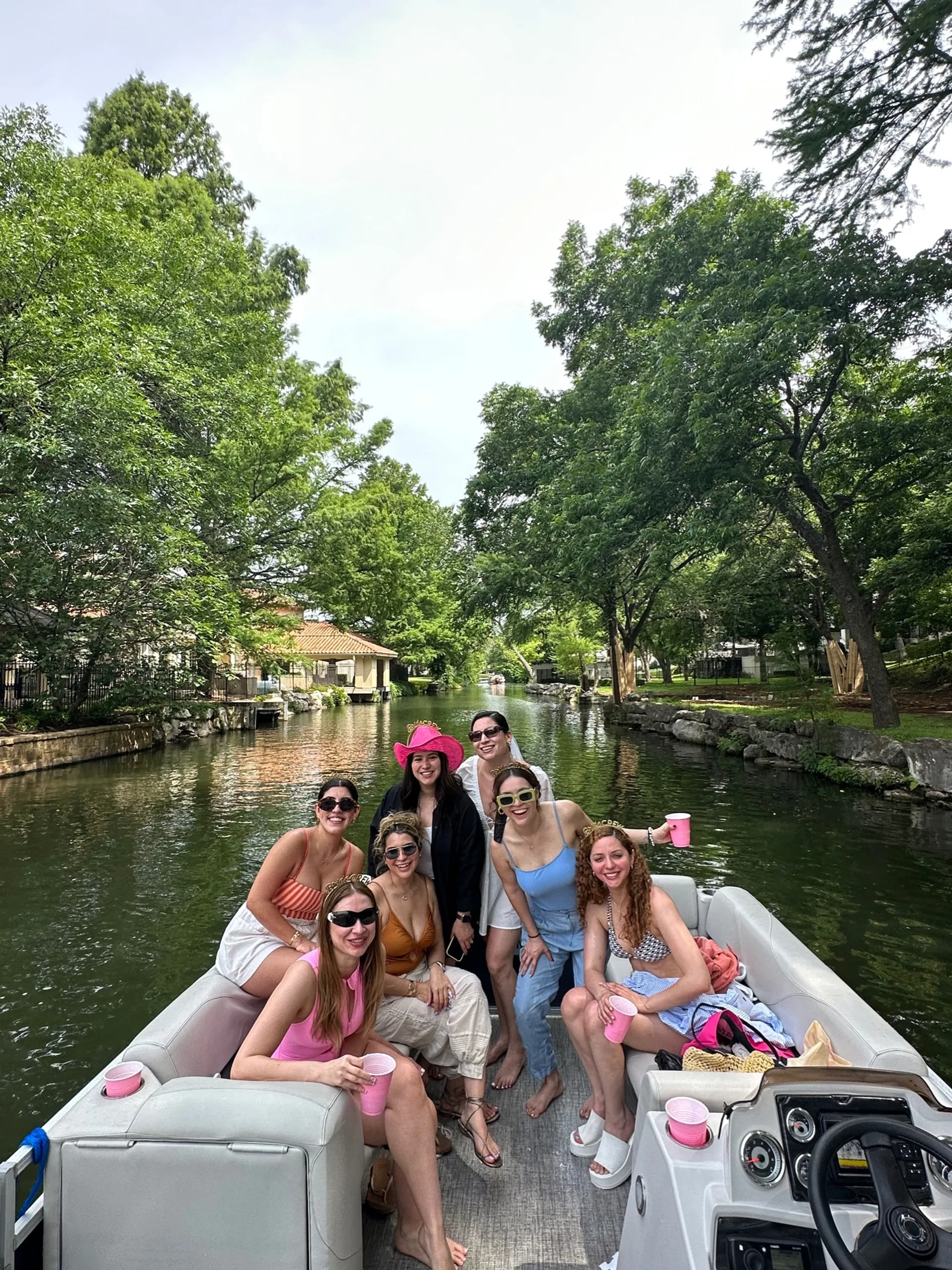 luxury Avalon pontoon Boat Cruise! Perfect for parties/families🎊🥂☀️
