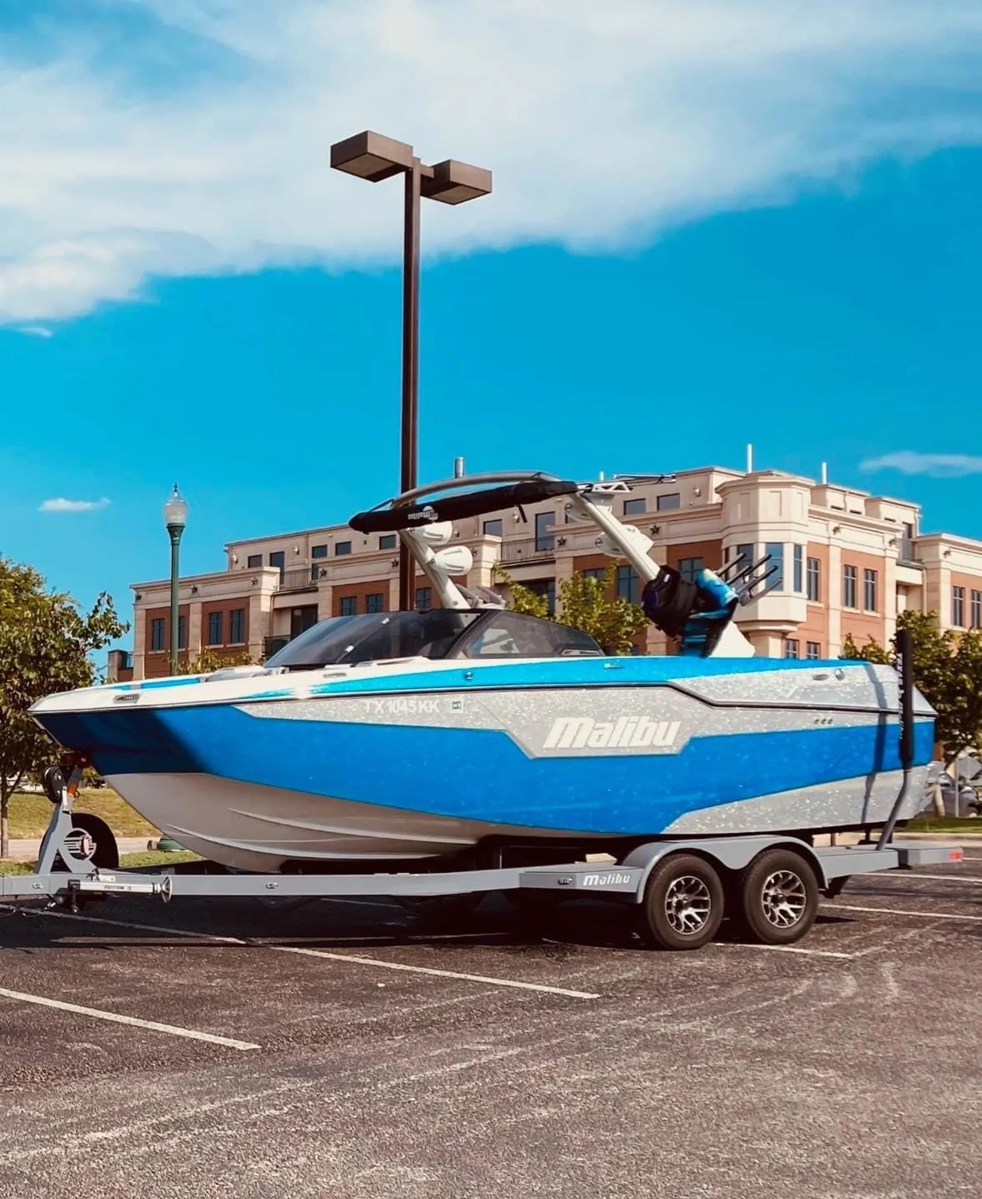 MALIBU BOATS M220 in Austin, TX — photo 2