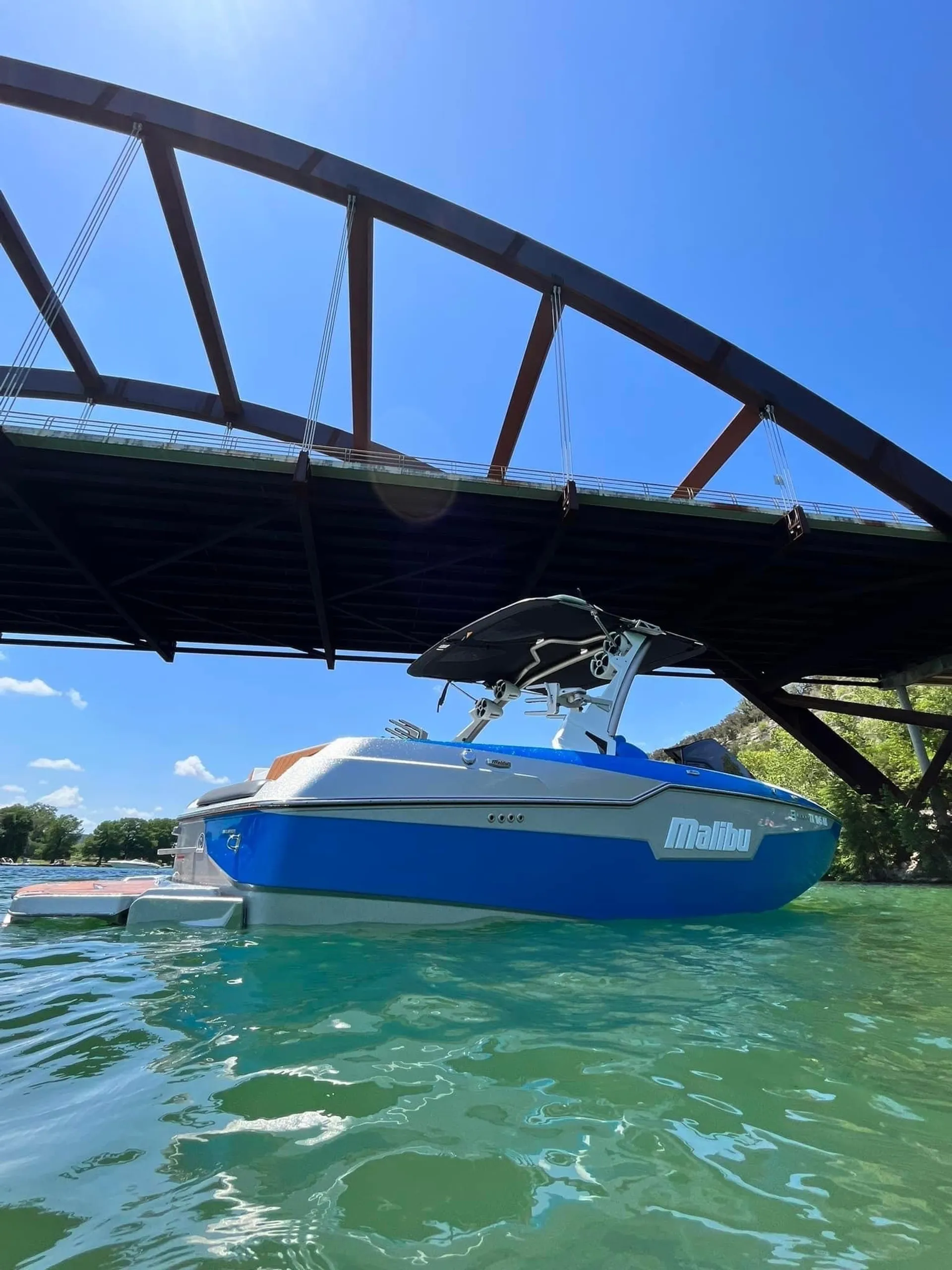 MALIBU BOATS M220 in Austin, TX — photo 6