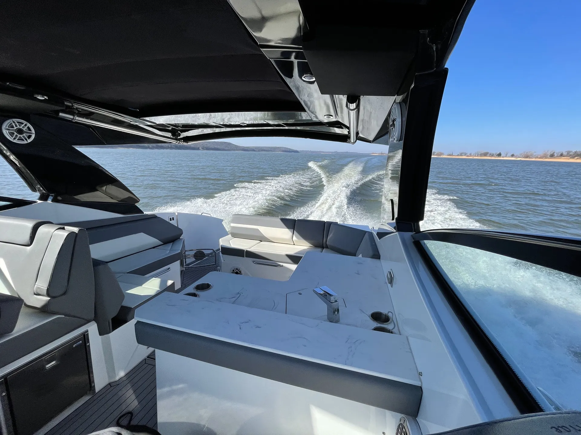 *Female Owned*-Manhattan #1 Luxury Yacht- 12 Passengers 