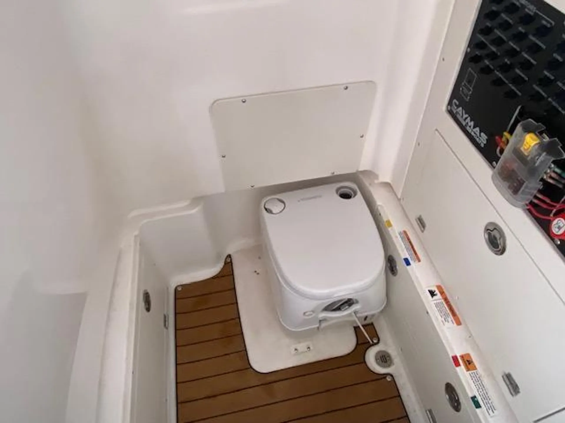 Caymas 26 HB in Pass Christian, MS — photo 4