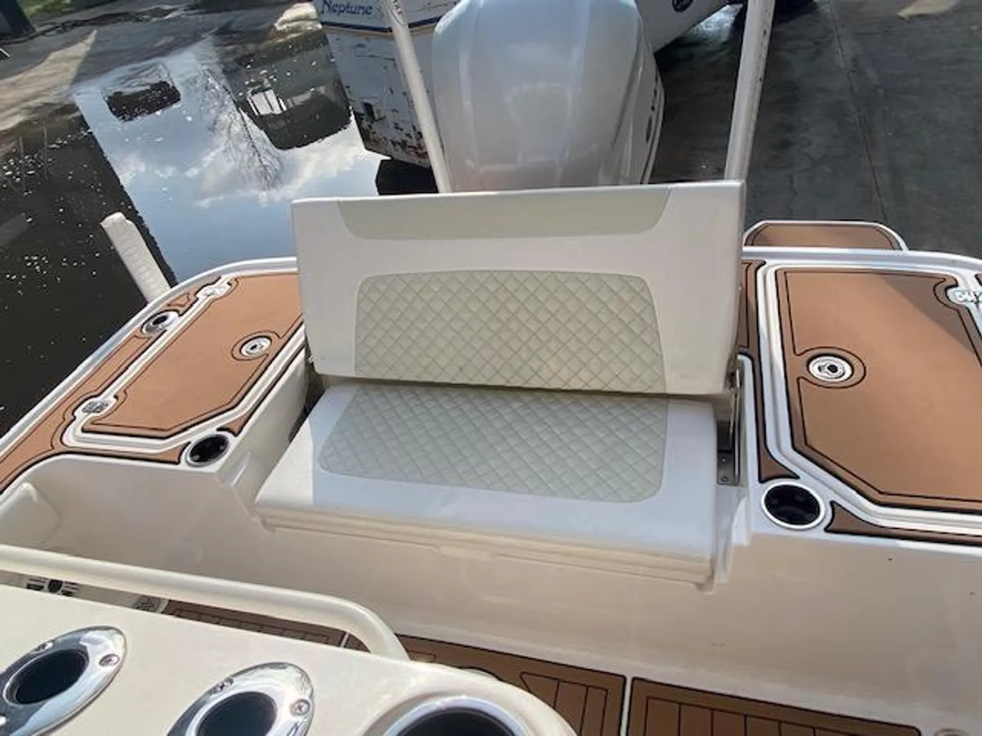 Caymas 26 HB in Pass Christian, MS — photo 7