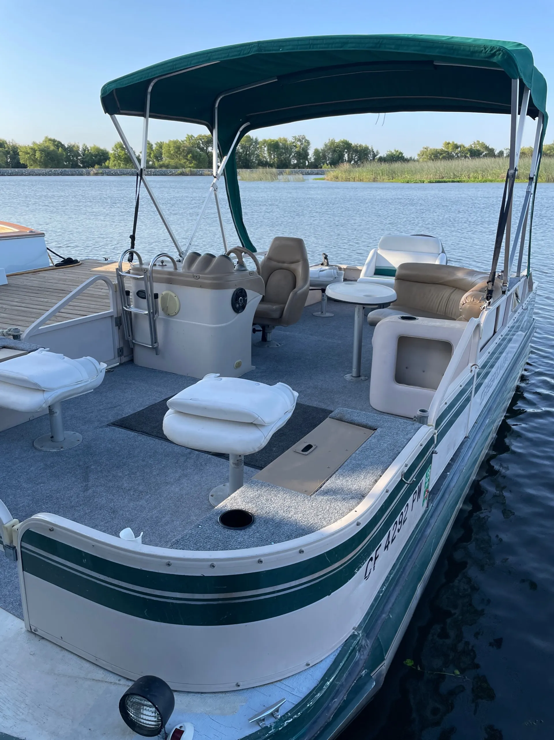 Crestliner Boats 2150 Sportfish in Bethel Island, CA — photo 4