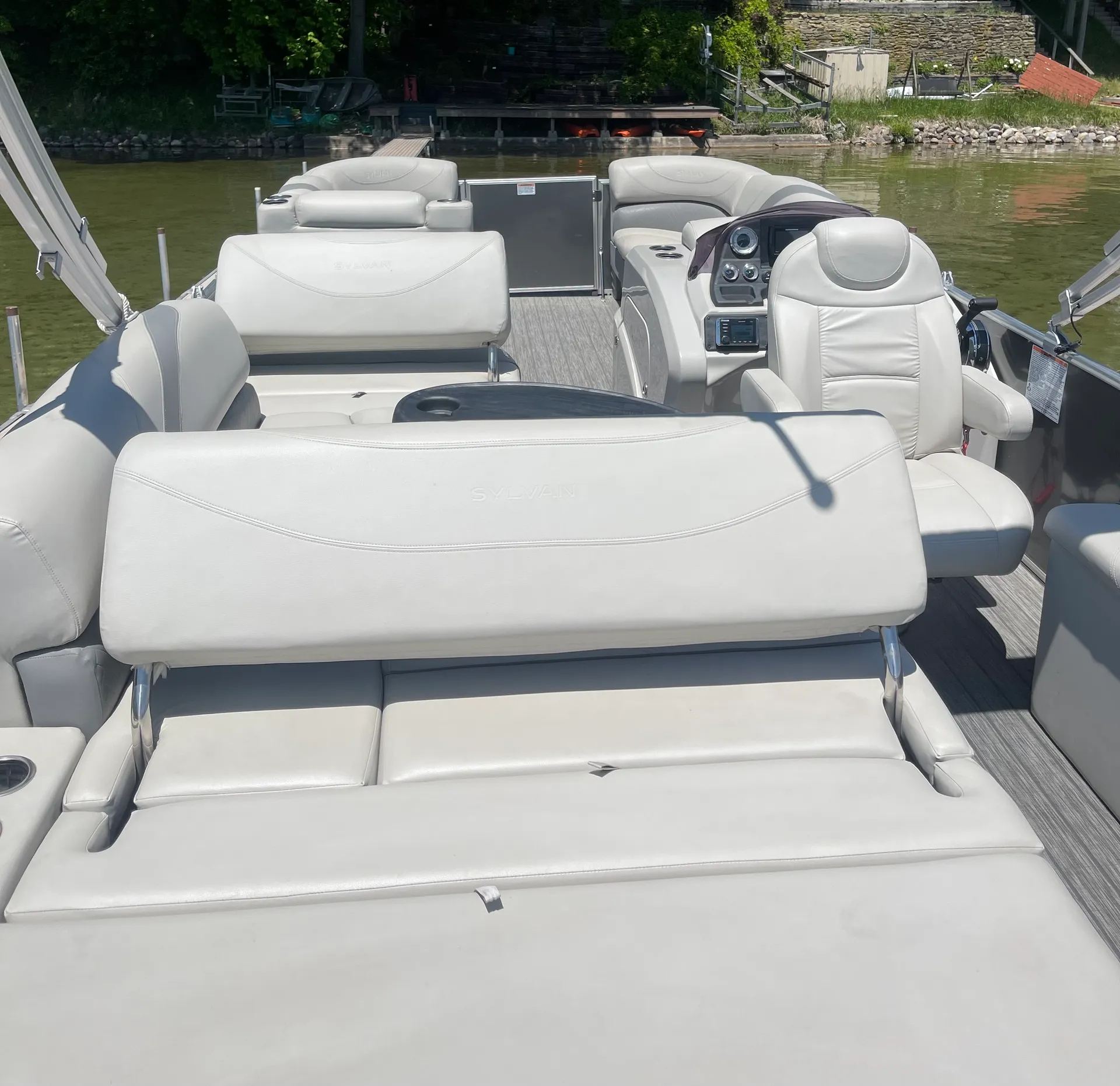SYLVAN MARINE 8524 MIRAGE LZ in Middleville, MI — photo 2