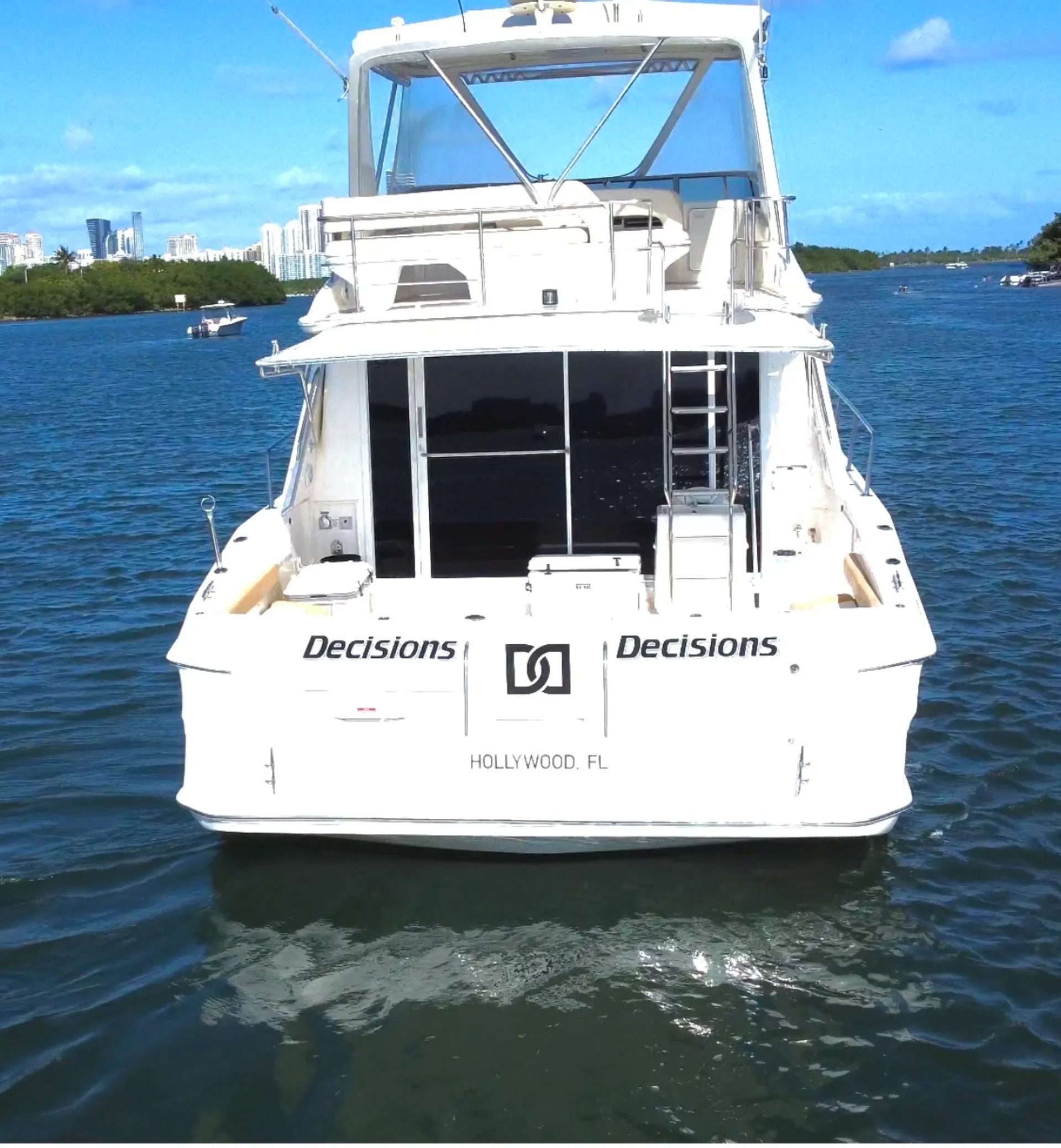 55’ Sea Ray - CHARTER TODAY!