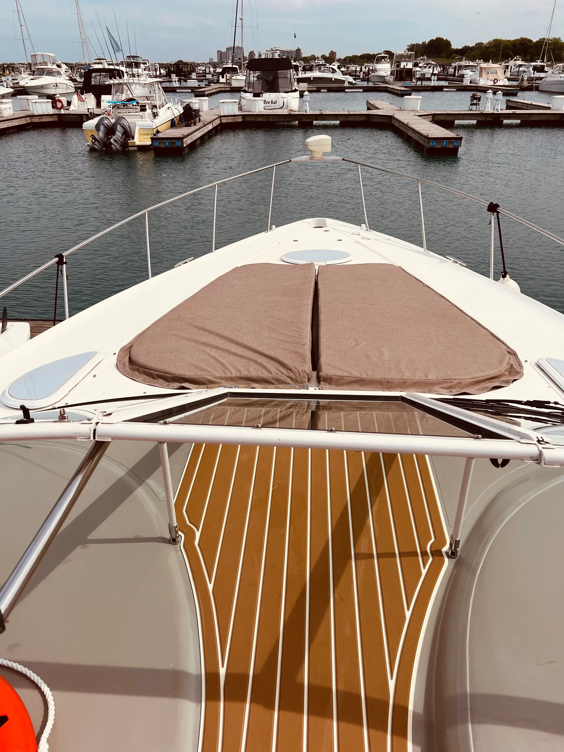 Luxury 40ft Cruisers Express Yacht-Very Spacious & Clean!