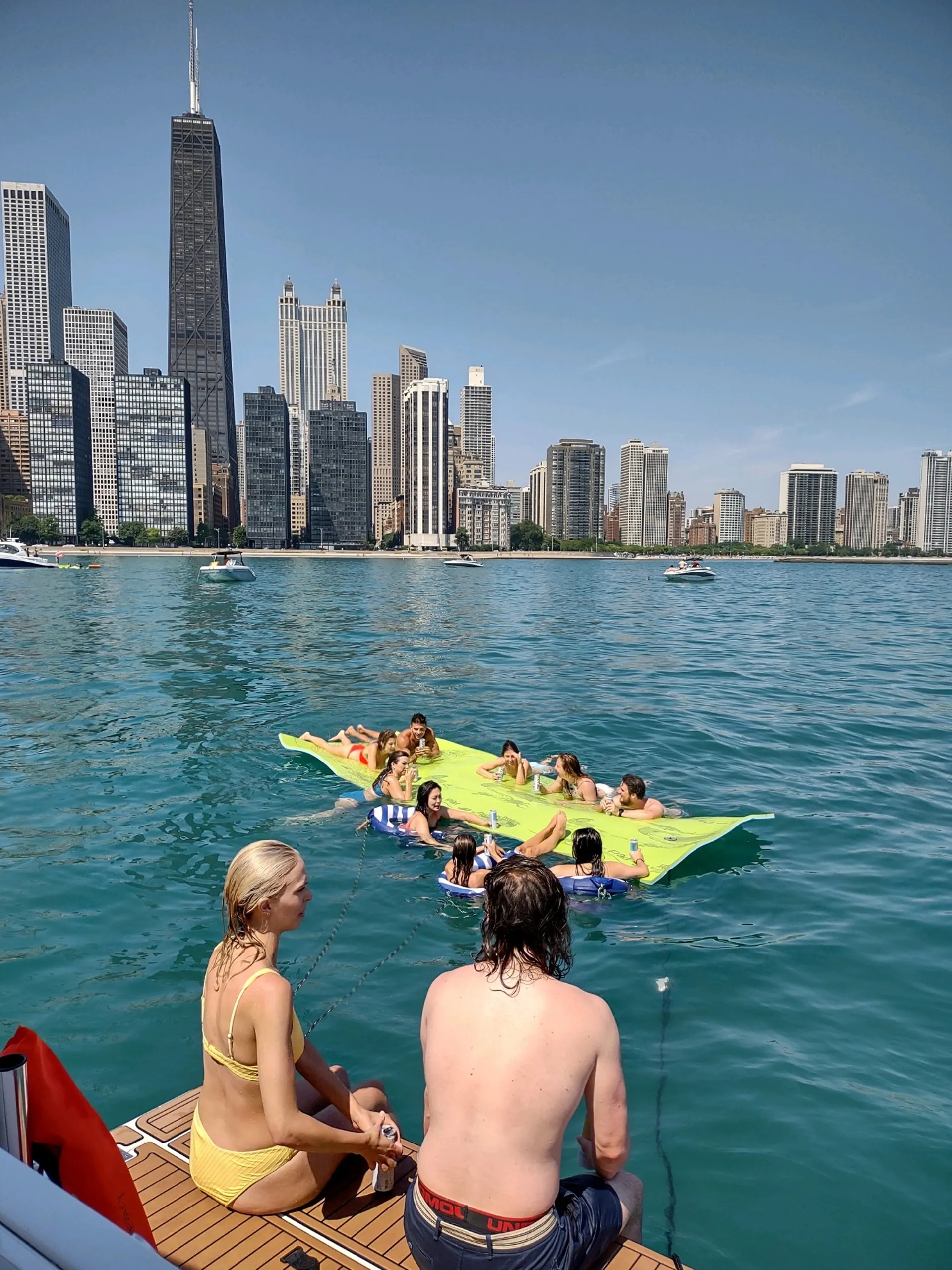 40ft Luxury Yacht Cruise – Beautiful & Spacious Charter in Chicago  