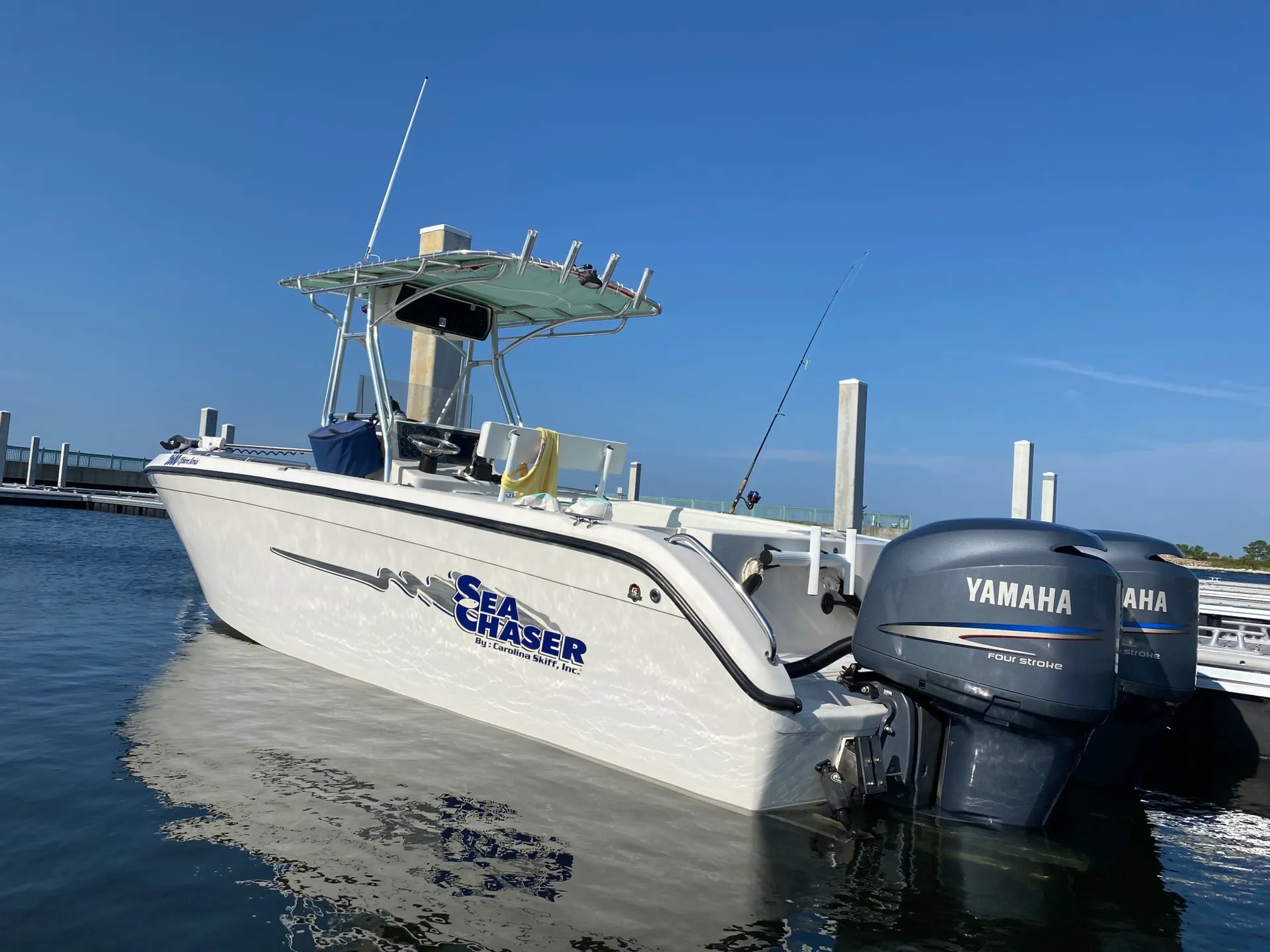 Sea Chaser by Carolina Skiff 2600 CC (Dual rigging) in Pensacola, FL — photo 4