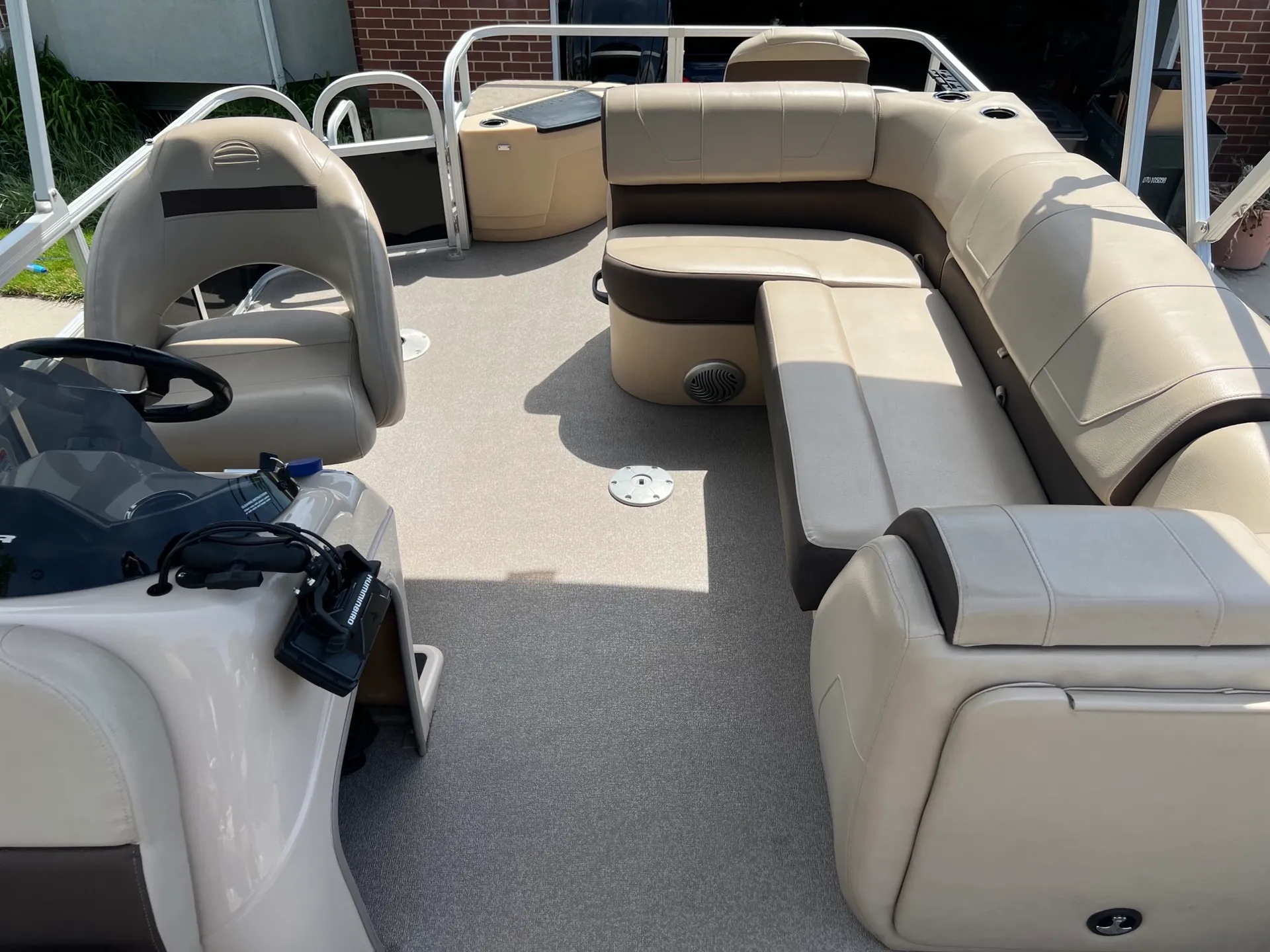 SUN TRACKER FISHIN' BARGE 20 DLX in South Jordan, UT — photo 5