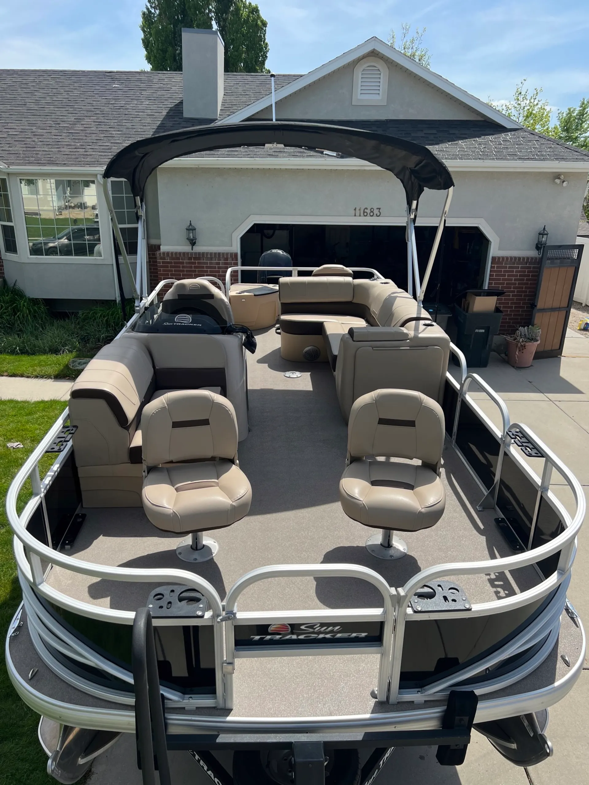 SUN TRACKER FISHIN' BARGE 20 DLX in South Jordan, UT — photo 4