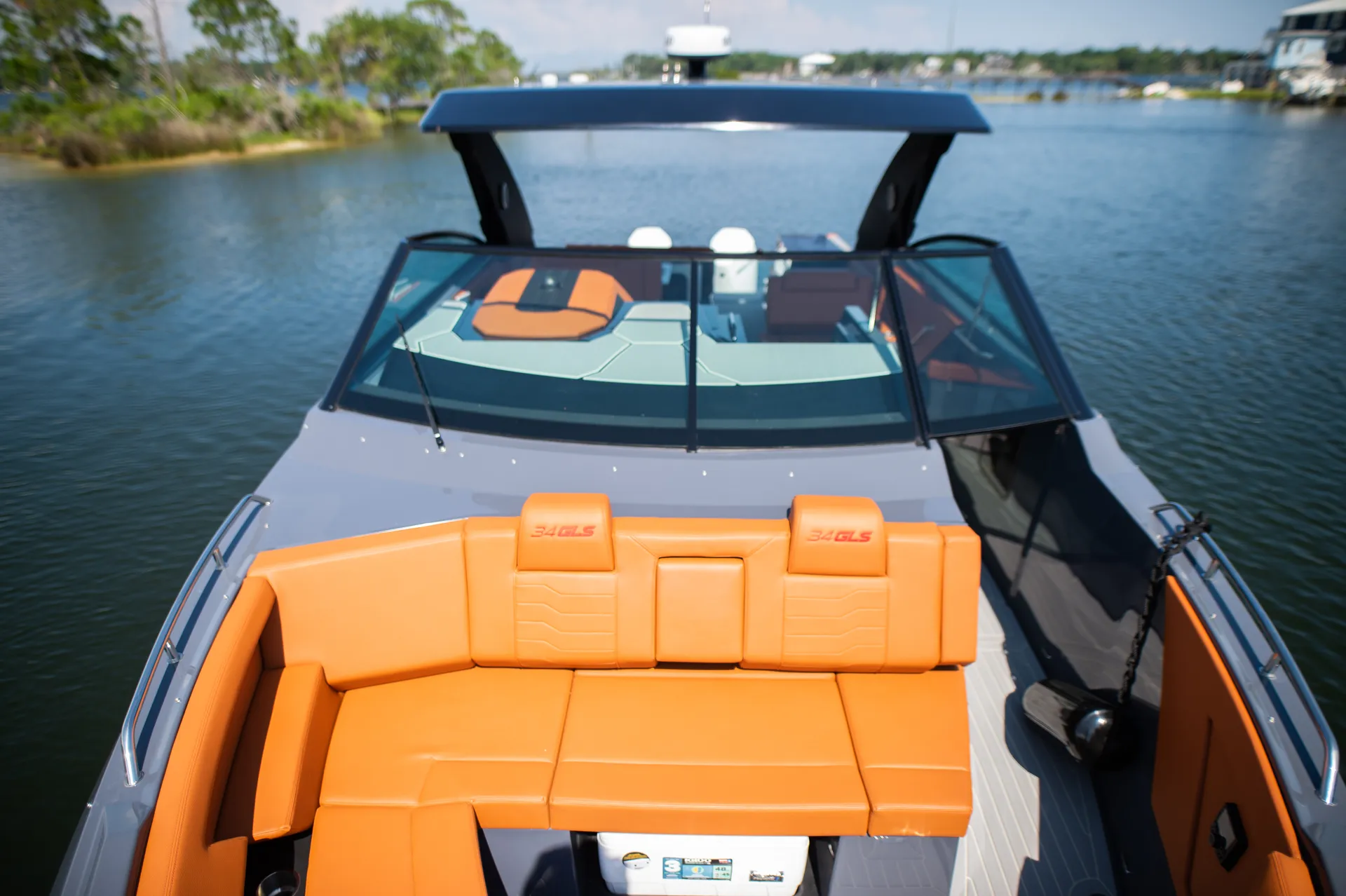 BRAND NEW South Beach Edition Cruisers 34 GLS Day Cruiser