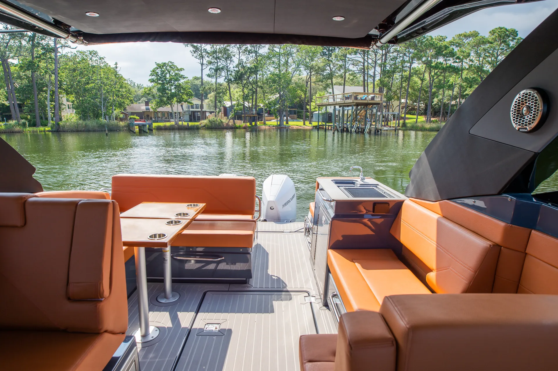 BRAND NEW South Beach Edition Cruisers 34 GLS Day Cruiser