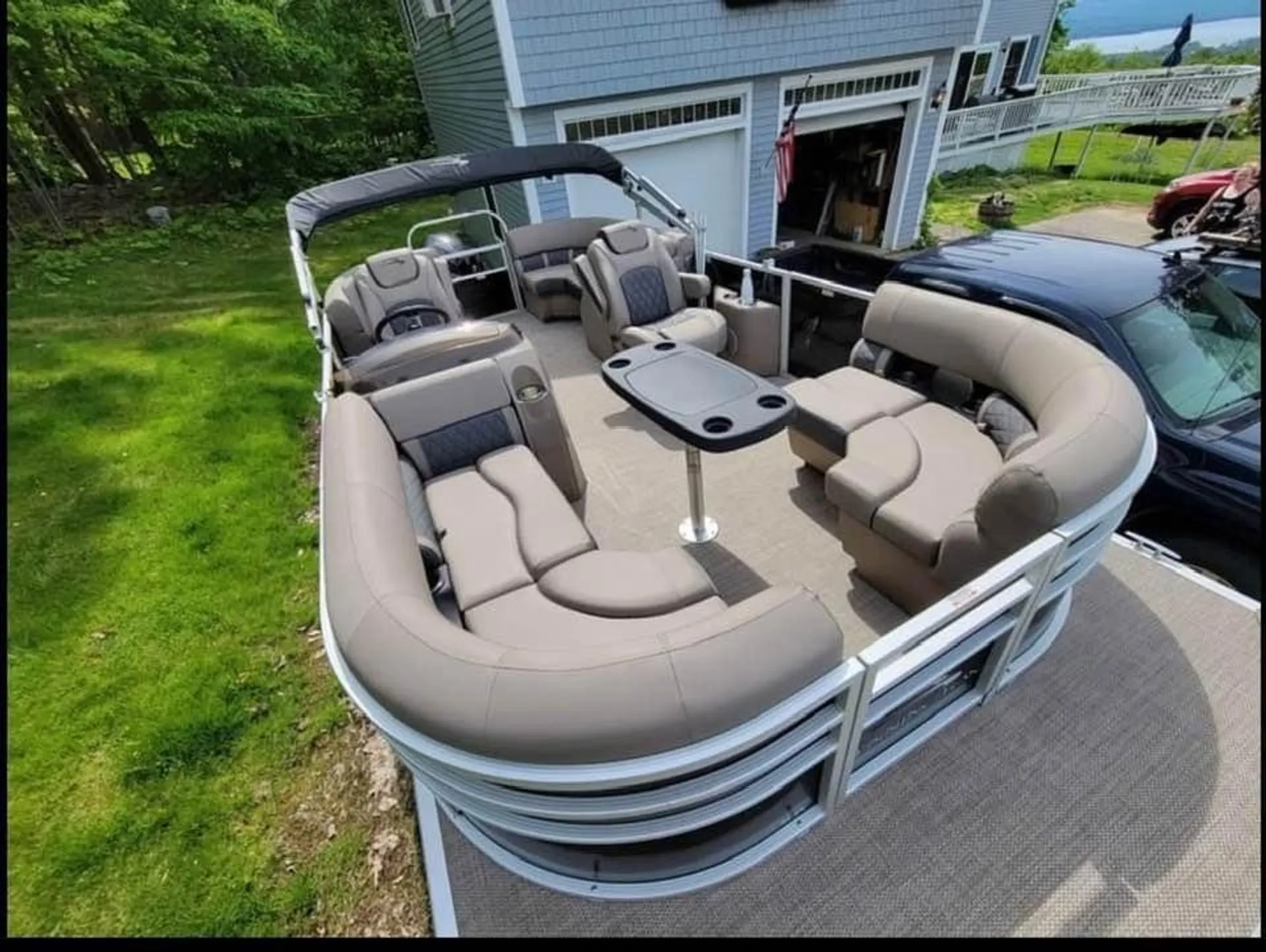 Ready at the Dock – Relax, Cruise, Repeat on Your Perfect Lake Day