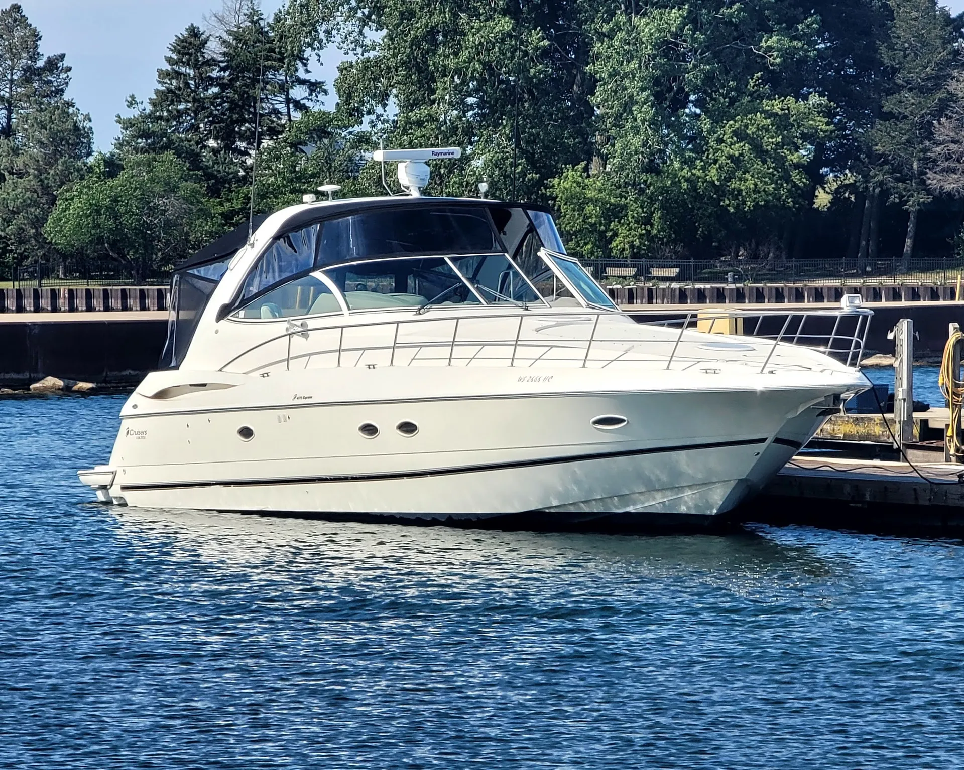 Yachts of fun 47 foot and Island options 2 bedroom suite great layout