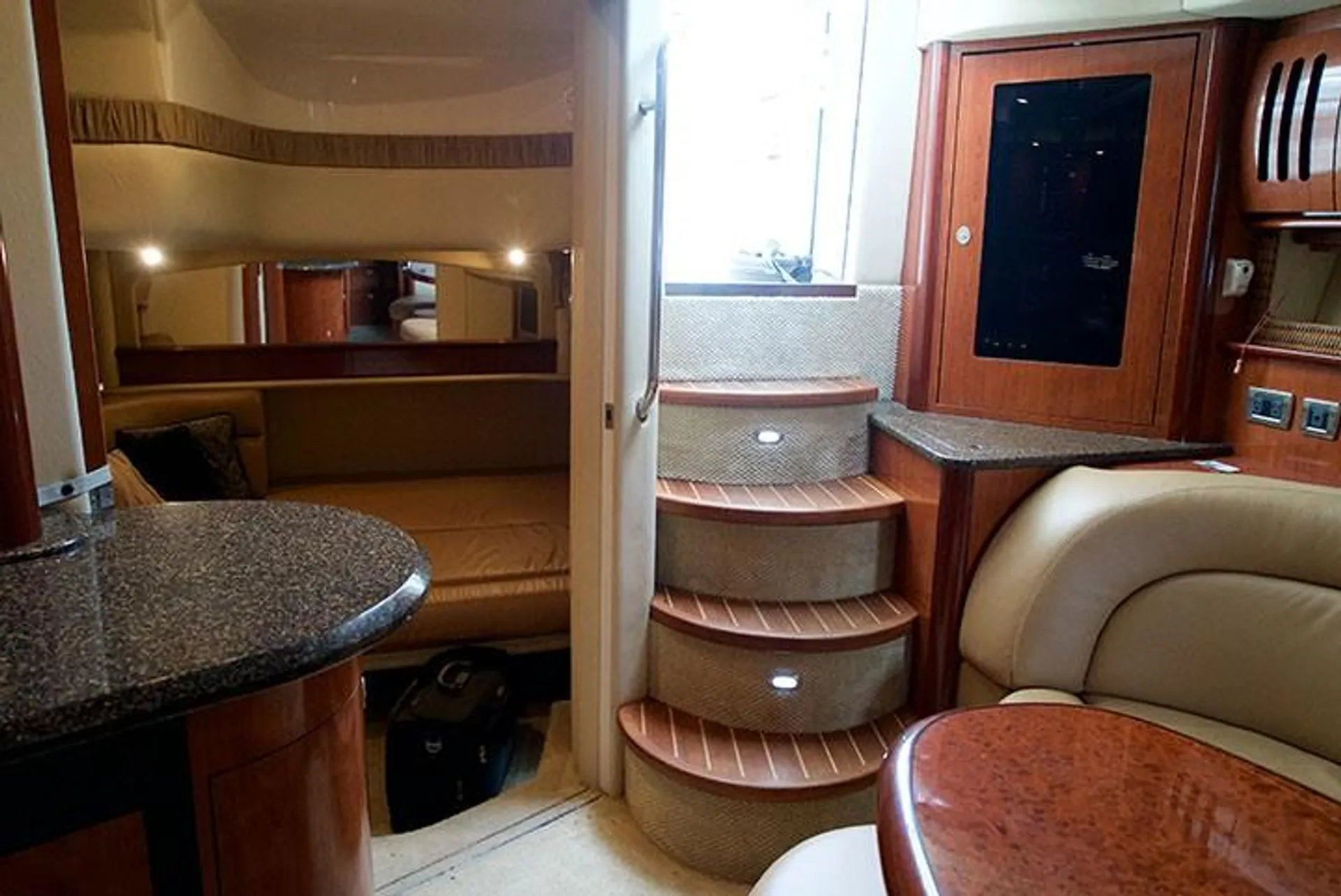Sea Ray Boats 420 Sundancer in Marina del Rey, CA — photo 7