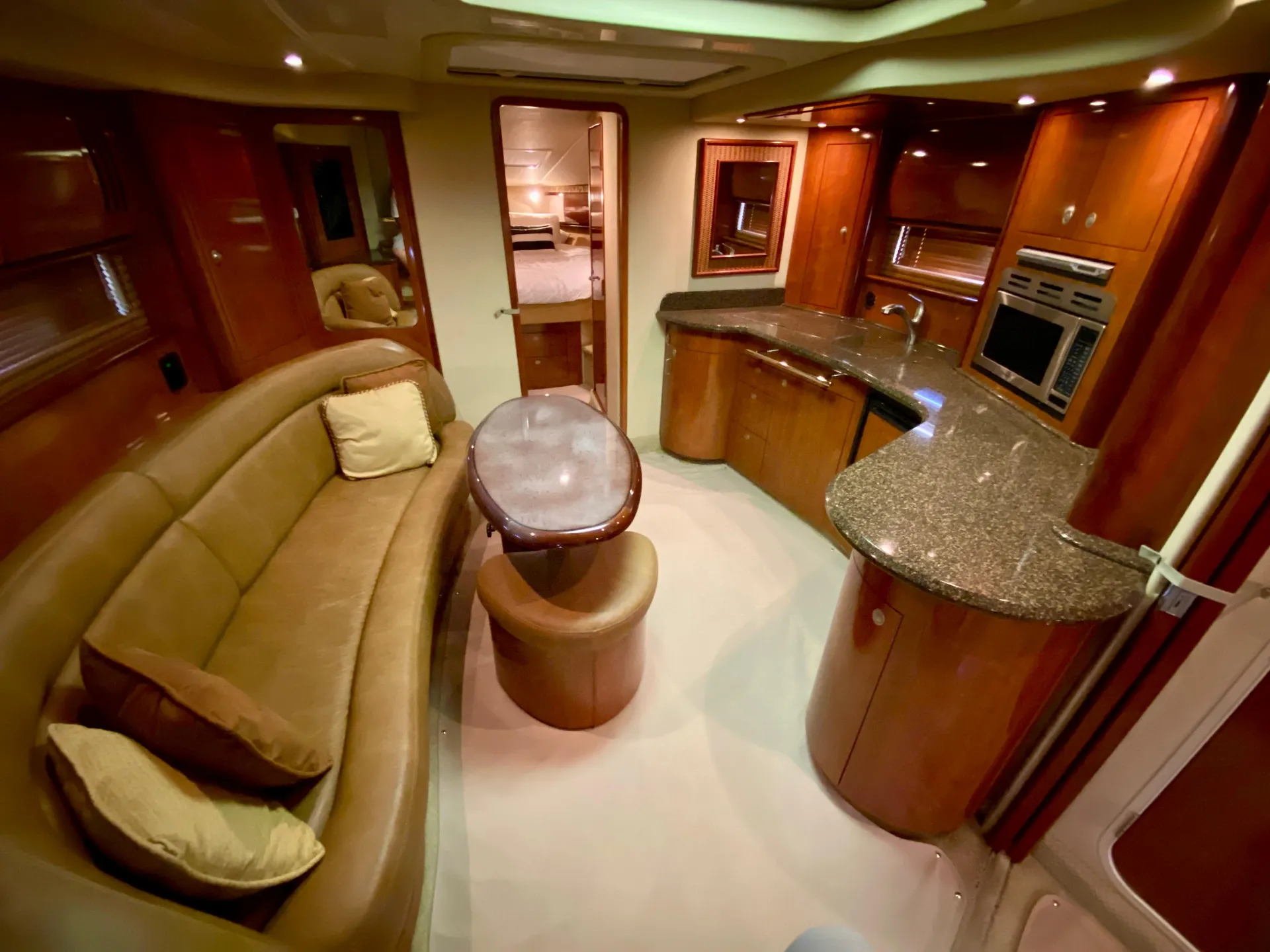 Sea Ray Boats 420 Sundancer in Marina del Rey, CA — photo 8