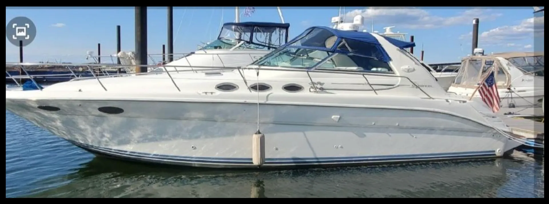Sea Ray Yacht w/Hydraulic Swim Platform