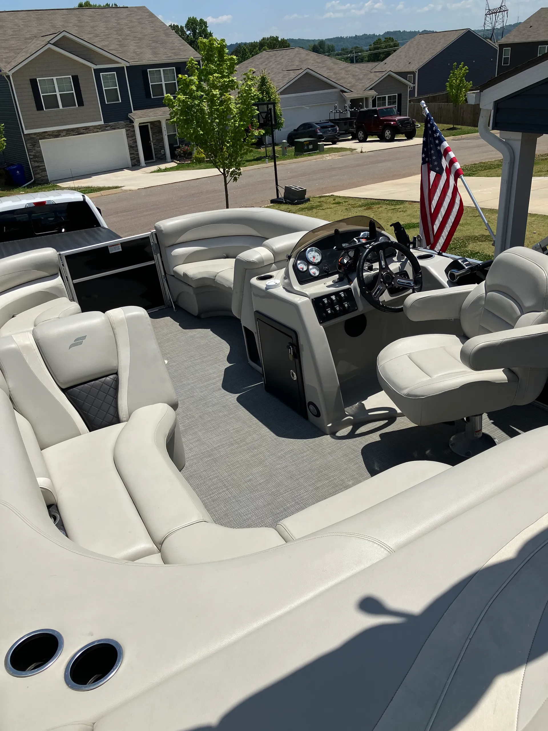 Family/Fishing Pontoon (With Extras)