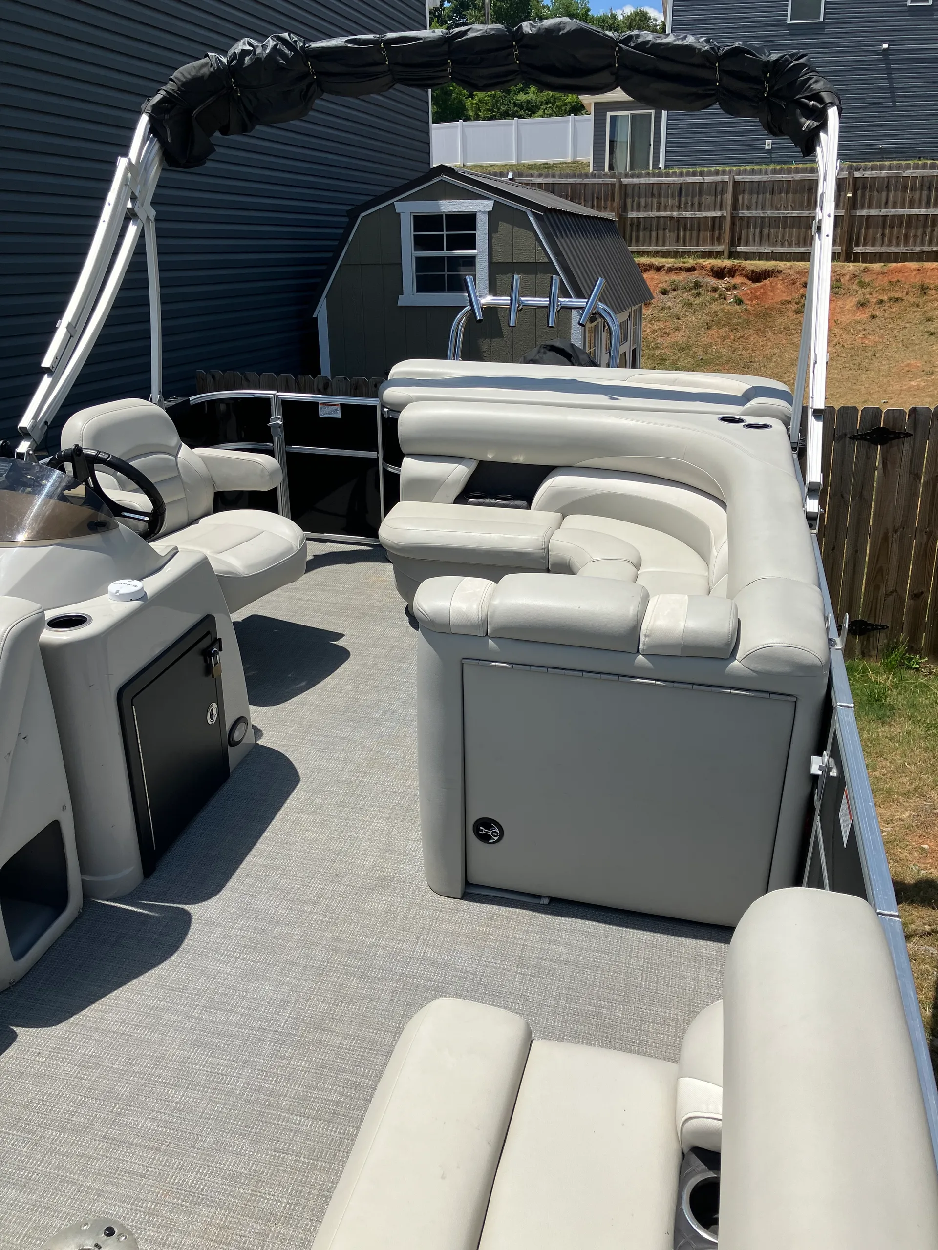 Family/Fishing Pontoon (With Extras)