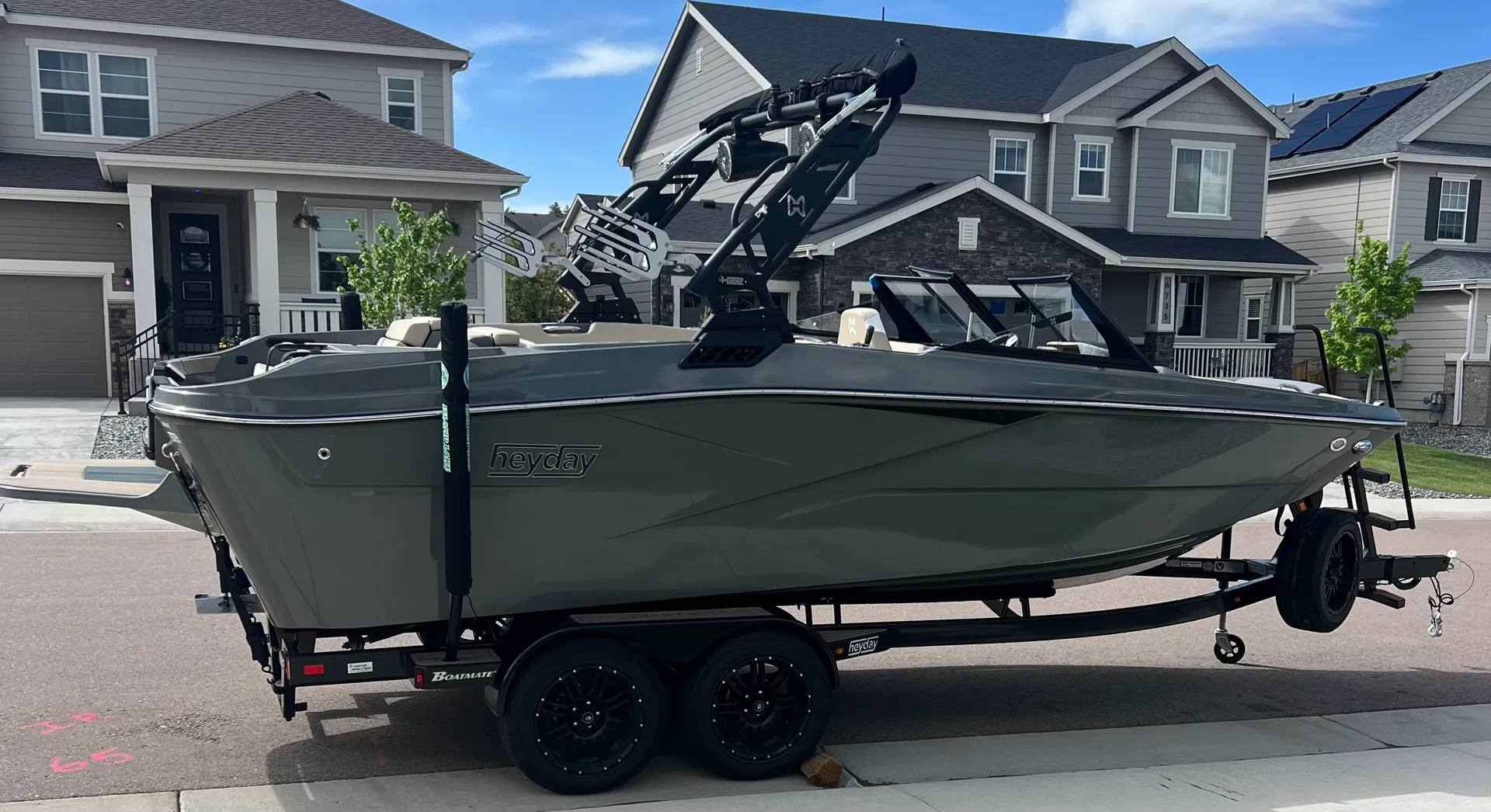 Brand New Wake Surf Boat -Chartered-Surf Lessons-Tubing-& More!