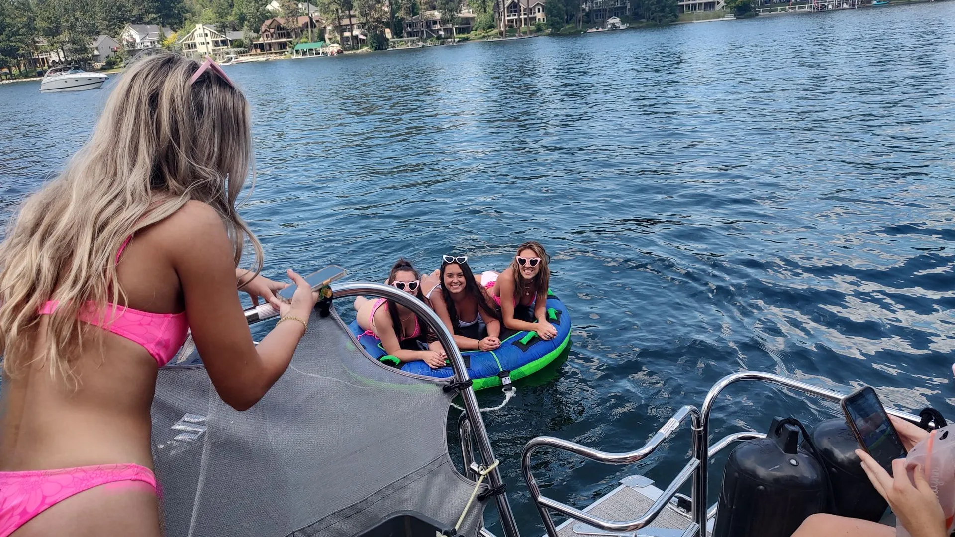 COOL BREEZE party boat