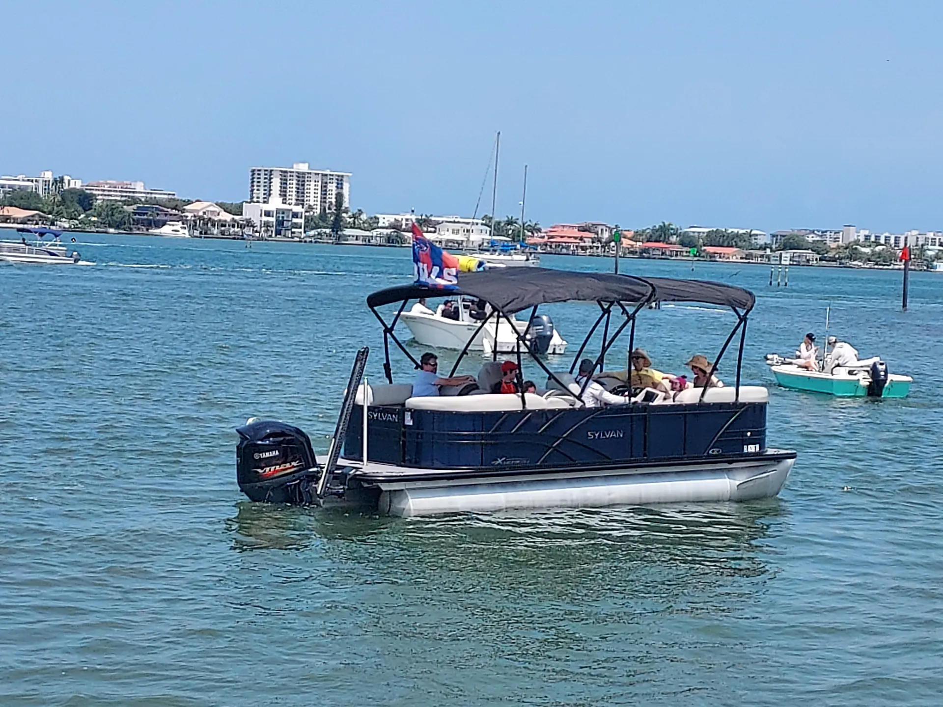 2022 Sylvan x3 225hp yamaha vmax svho