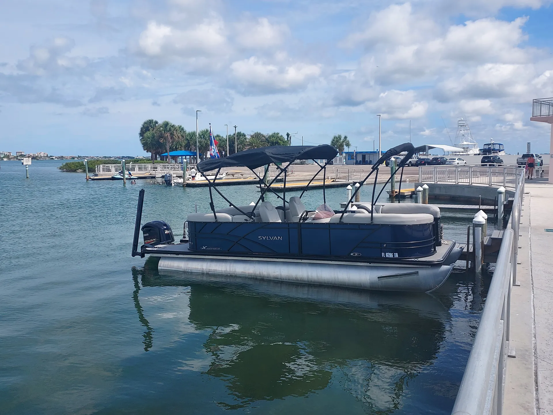 2022 Sylvan x3 225hp yamaha vmax svho