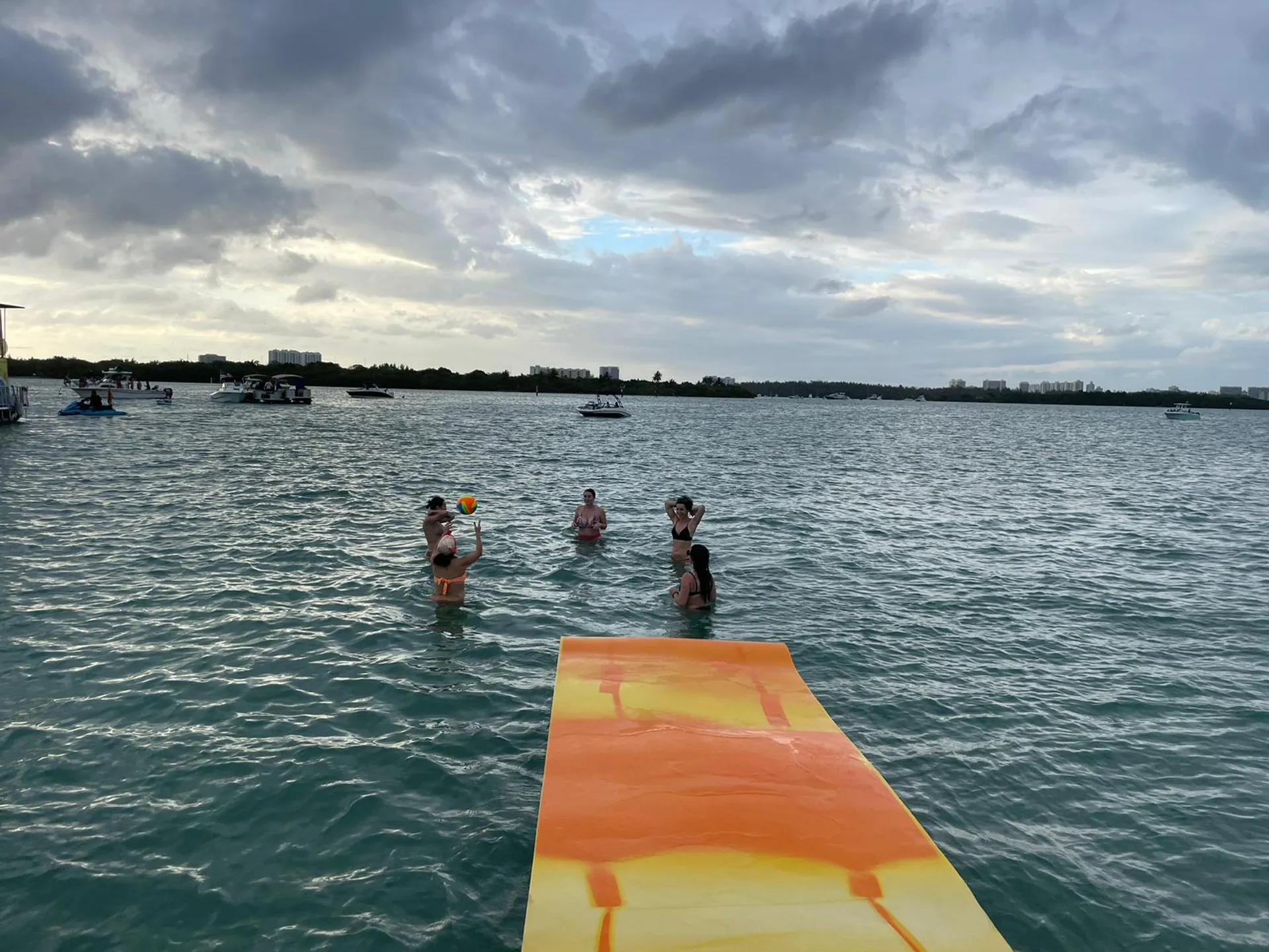 Hurricane Boats SD 260 in North Miami Beach, FL — photo 4
