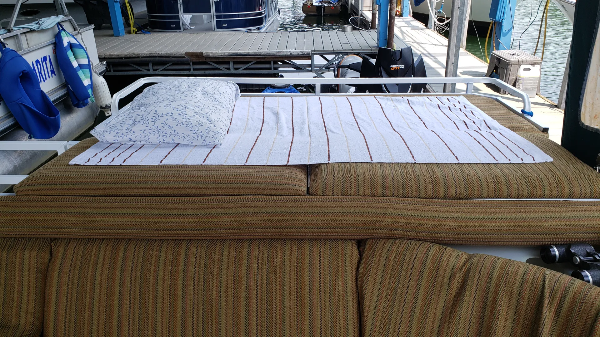 Watts Bar Lake guided Pontoon Boat Rental Island Sunset Excursions