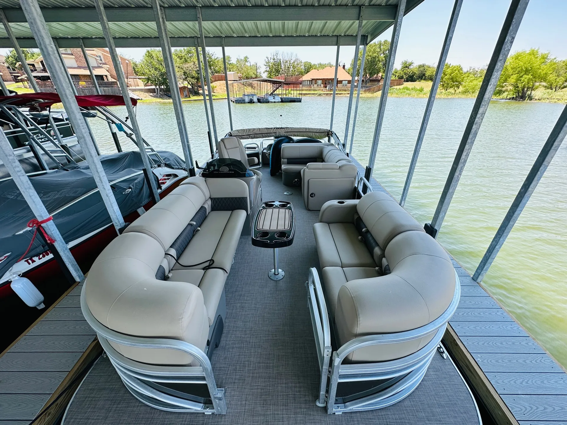 SUN TRACKER SPORTFISH 22 DLX in Graford, TX — photo 2