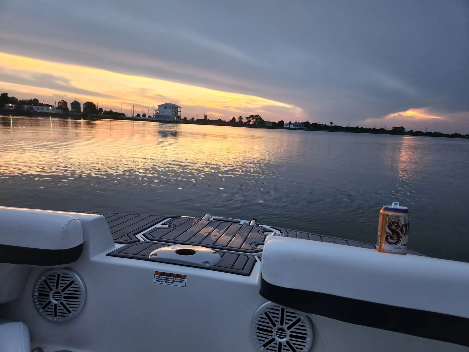 SUPERB BOAT 9PAX | CRUISING DOLPHIN WATCH SUNBATHING SWIMMING  FISHING