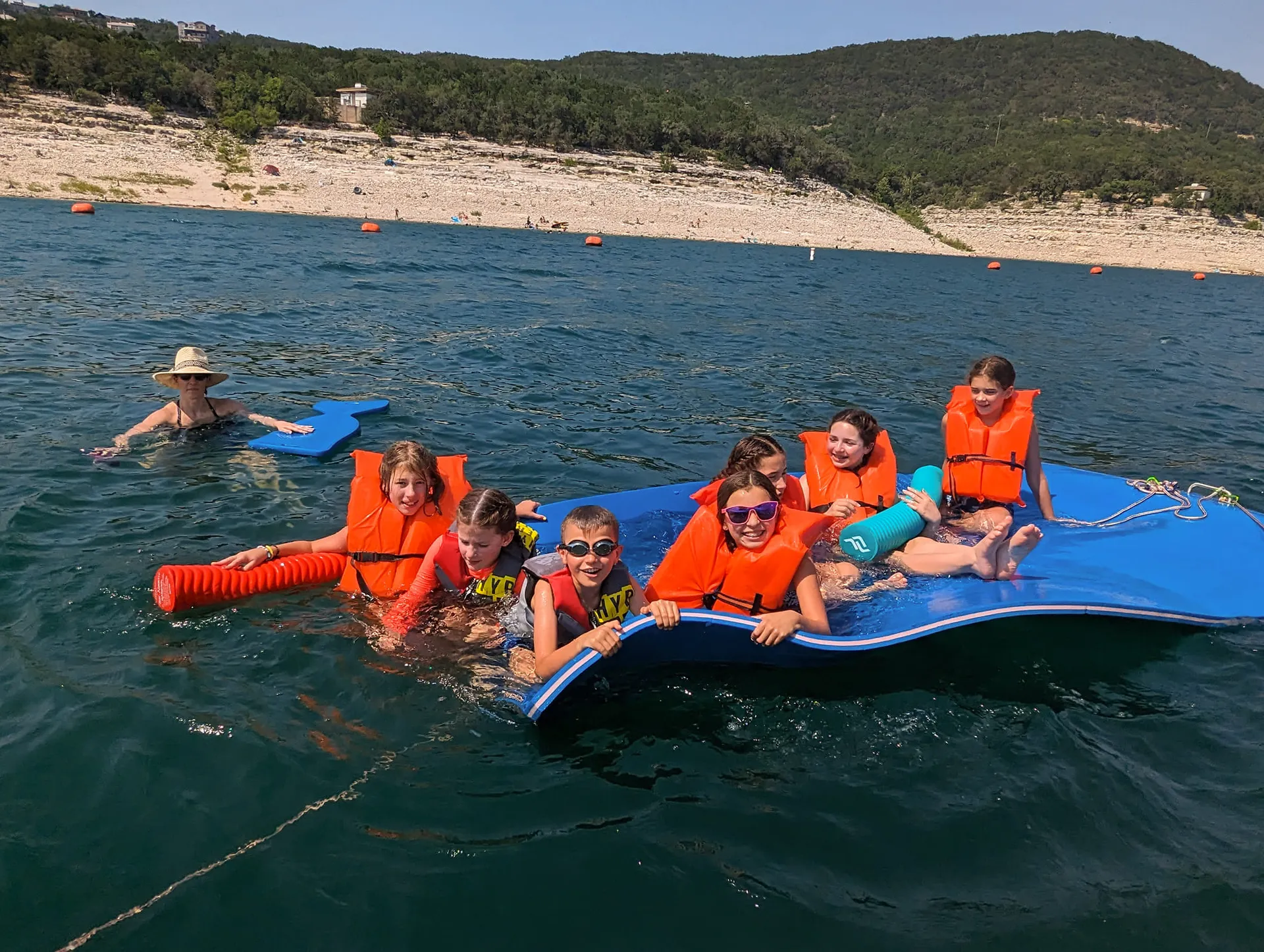 40' Luxury Yacht Charter (PHC)