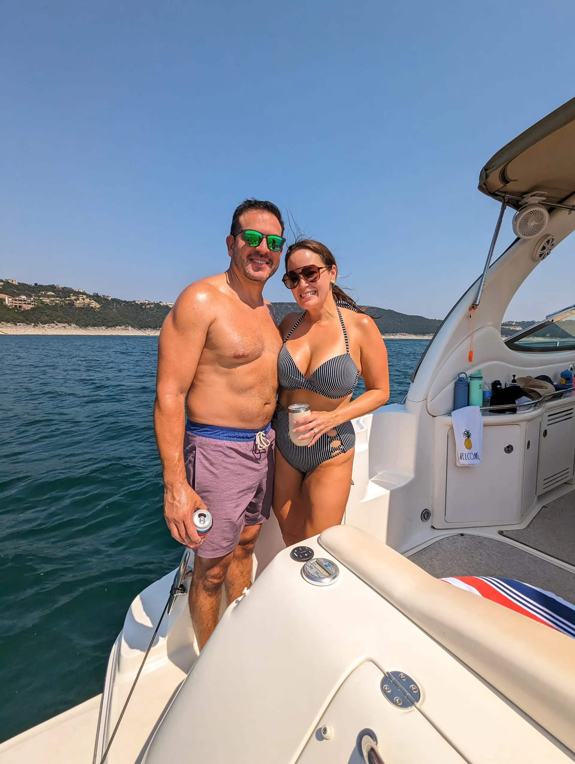 40' Luxury Yacht Charter (PHC)