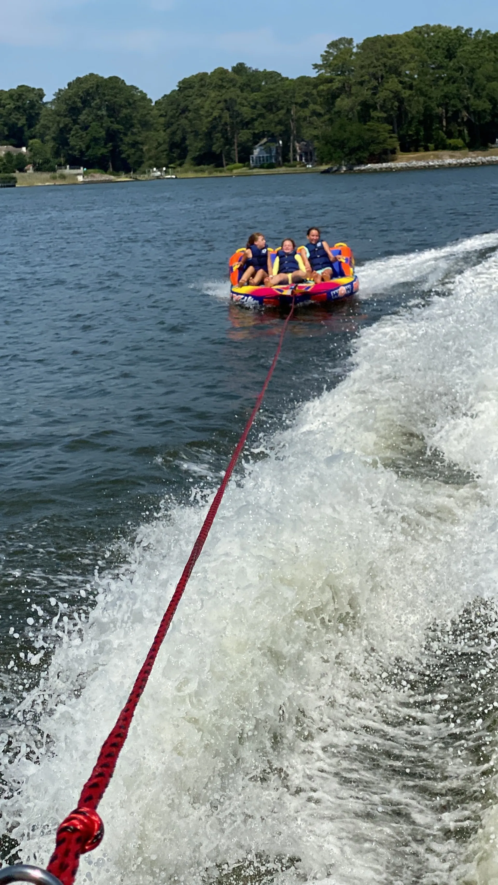 Cruise in Style: Luxury Tritoon Adventures