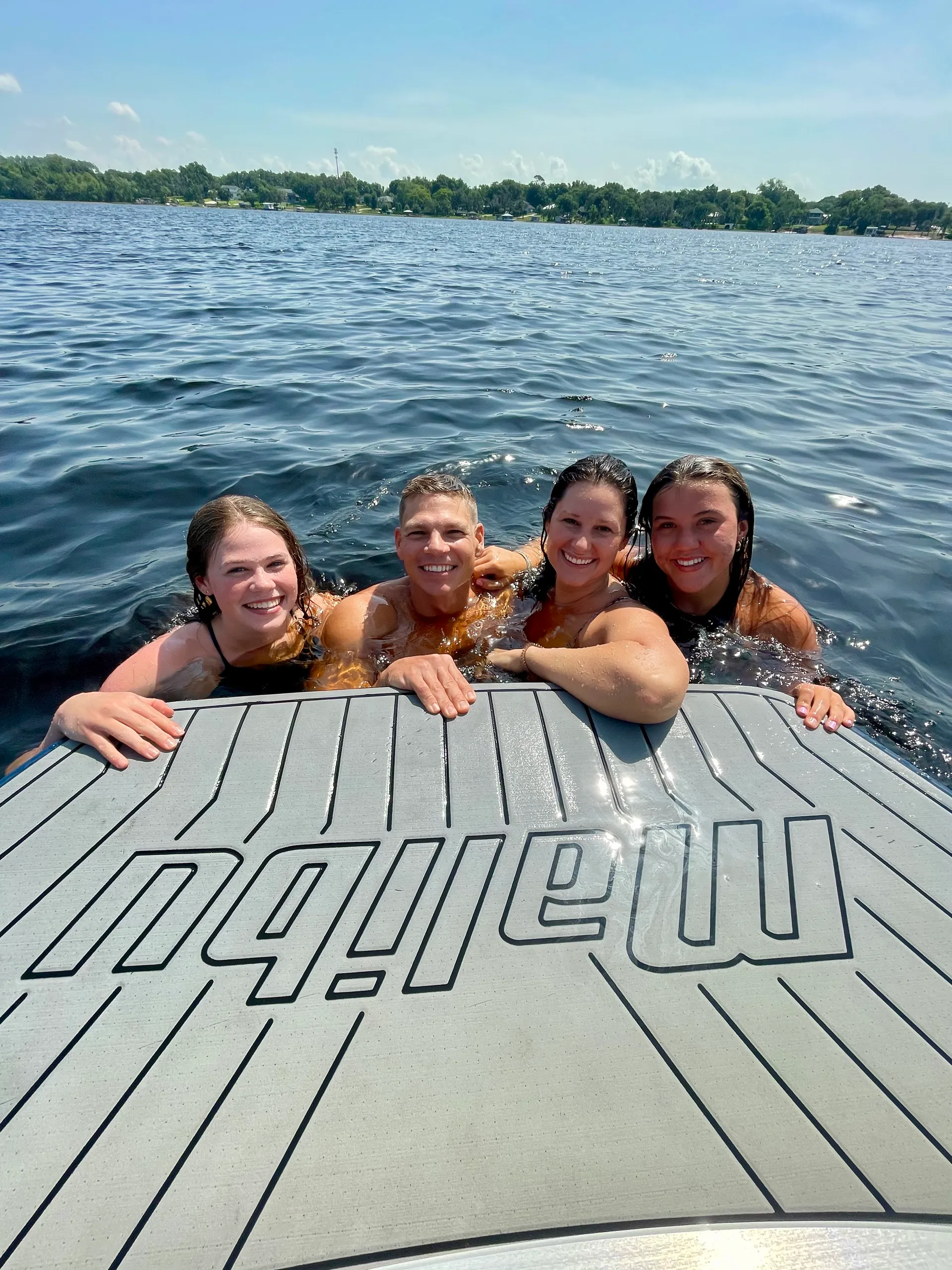 Wakesurfing Lake Minneola