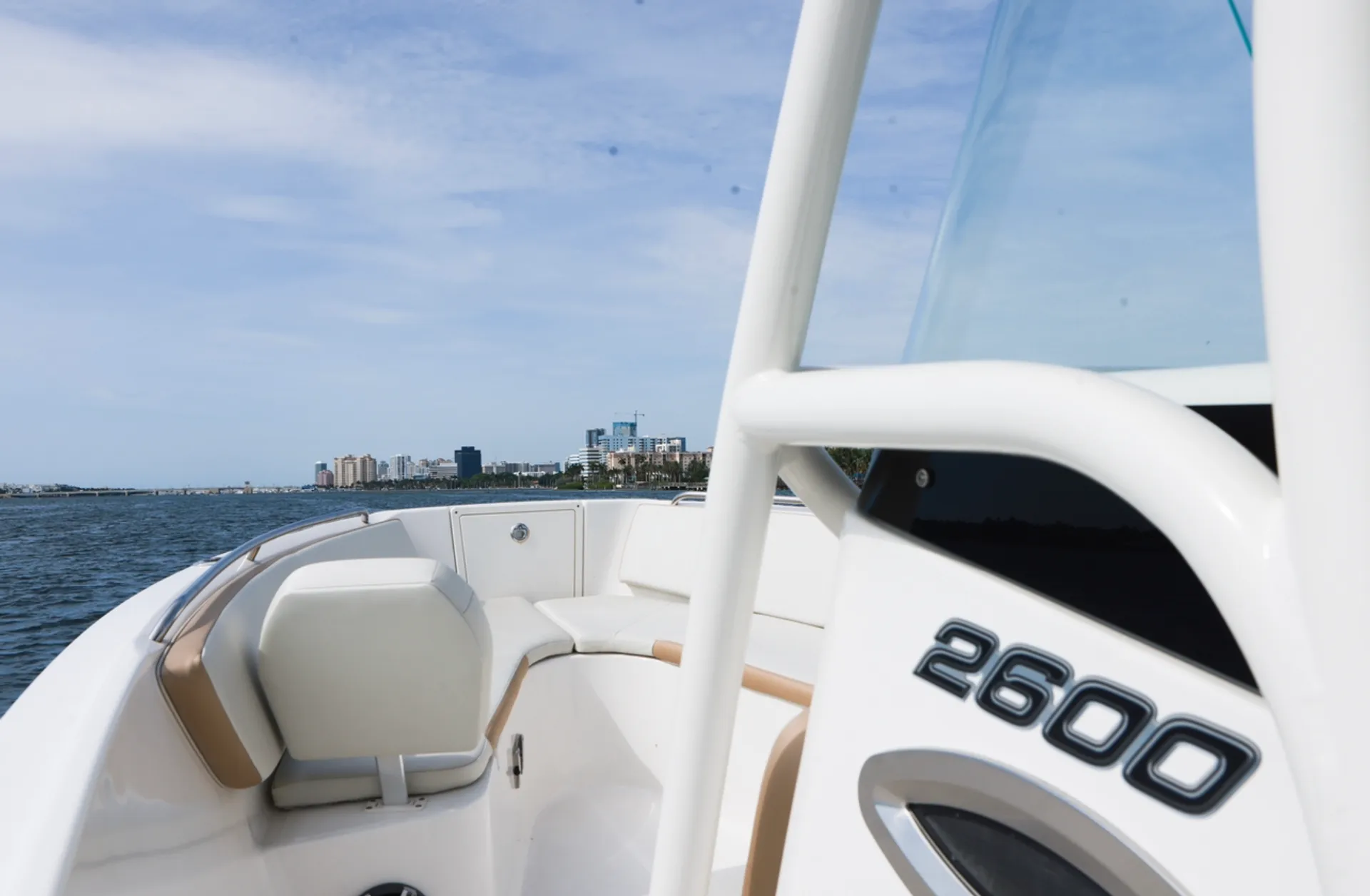 GORGEOUS & SPACIOUS CENTER CONSOLE BOAT! Enjoy the water in style!!!