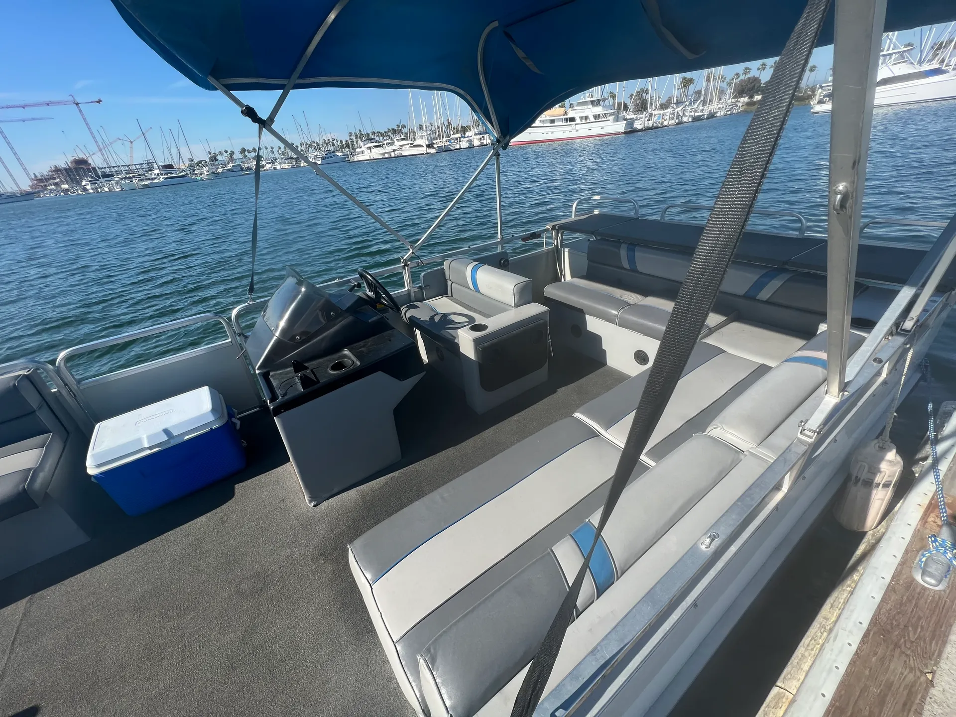 Sun Tracker by Tracker Marine Party Barge 240  in San Diego, CA — photo 4