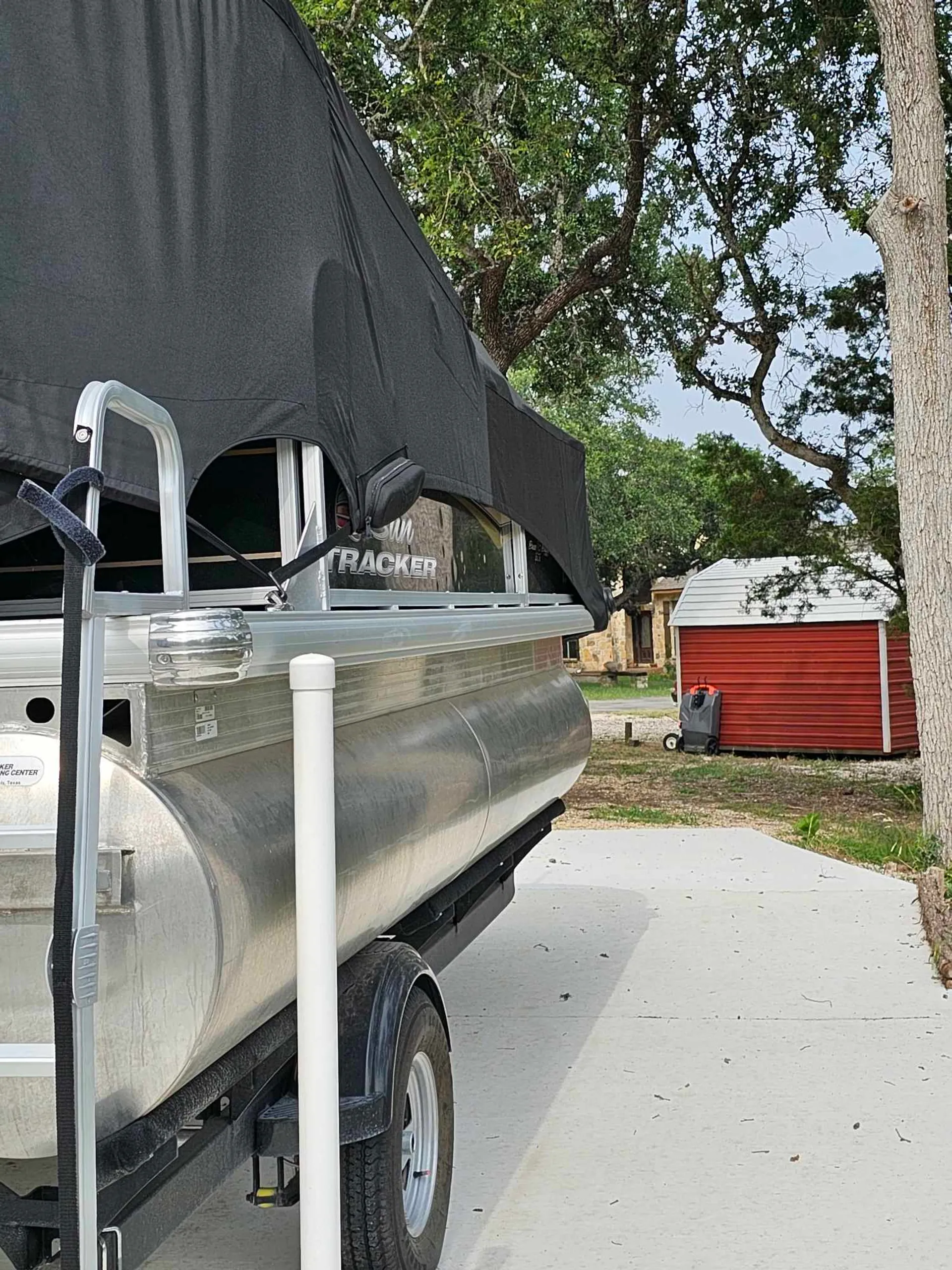 SUN TRACKER BASS BUGGY 18 DLX in New Braunfels, TX — photo 6