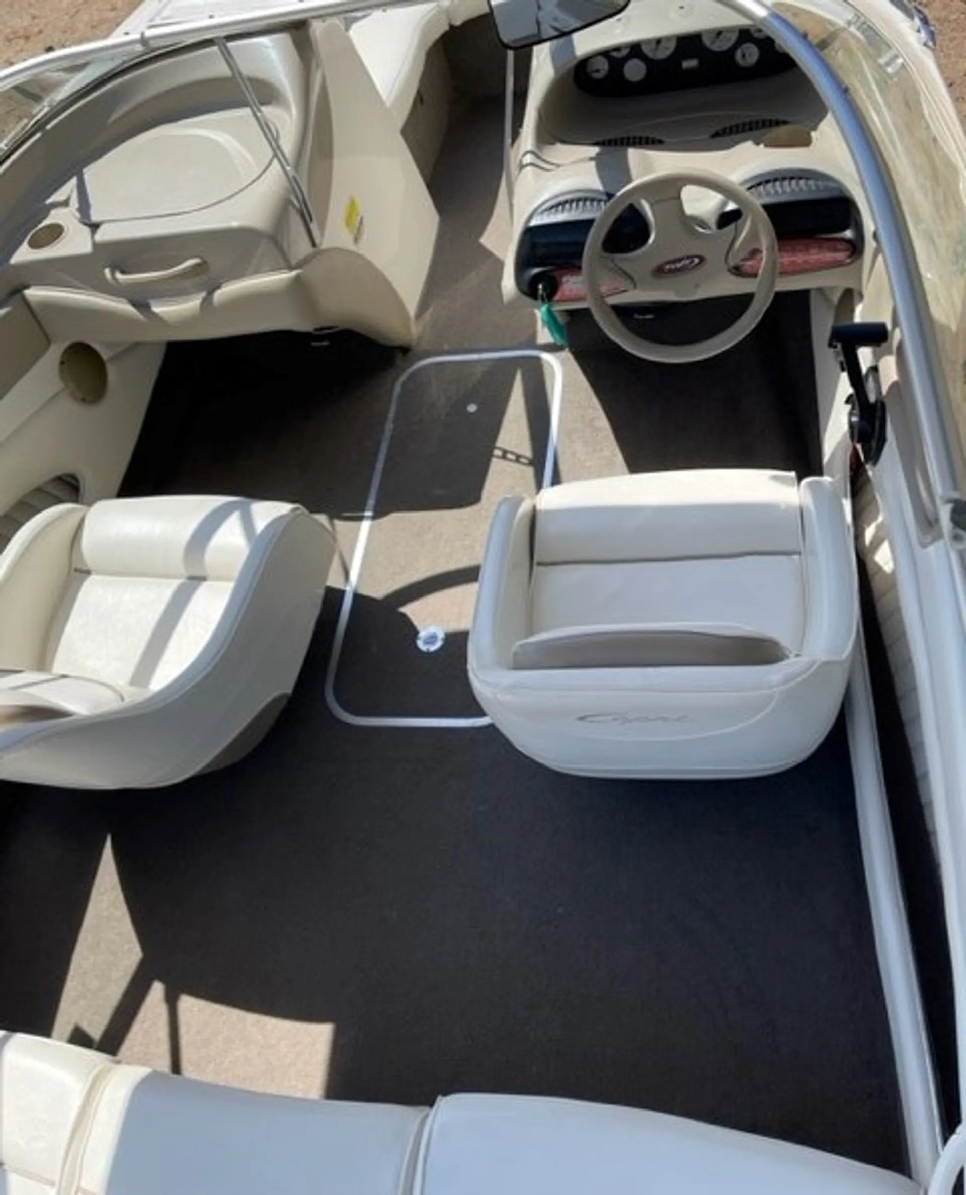 Bayliner 1750 Capri  in Bradley, CA — photo 2