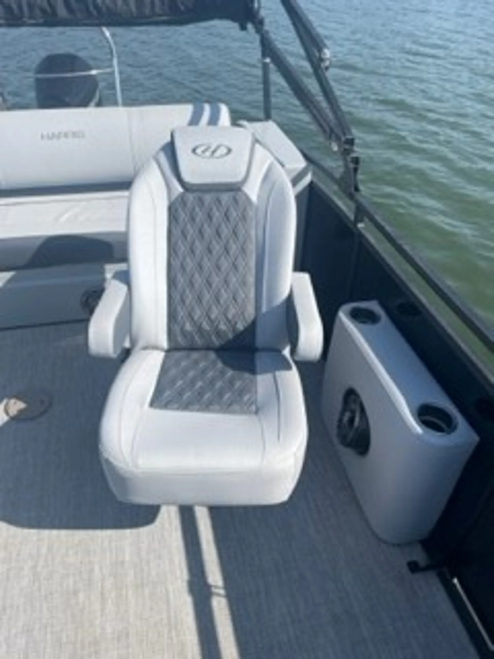 HARRIS BOATS 230 SOLSTICE SERIES TRITOON in Gainesville, GA — photo 4