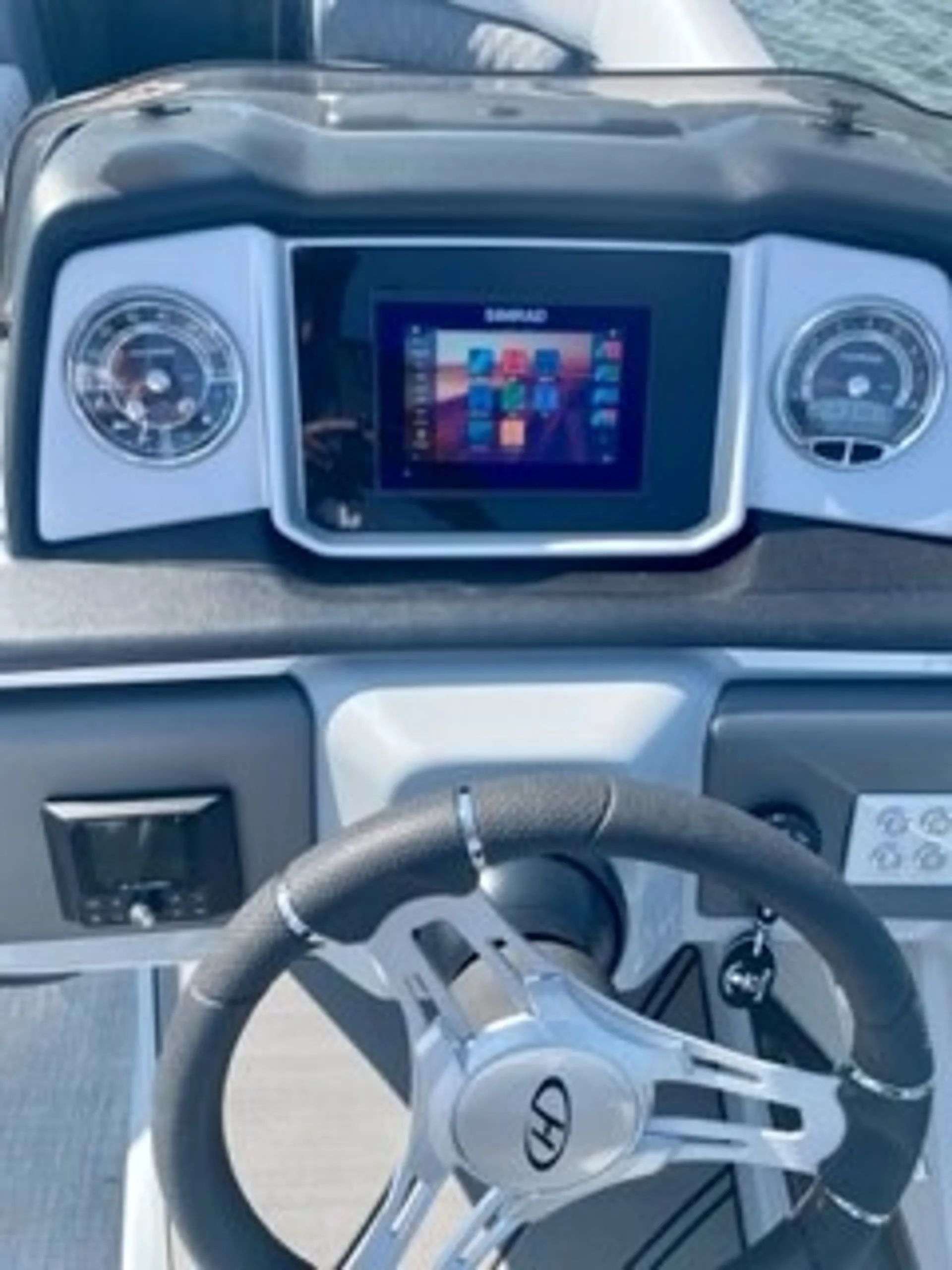 HARRIS BOATS 230 SOLSTICE SERIES TRITOON in Gainesville, GA — photo 5