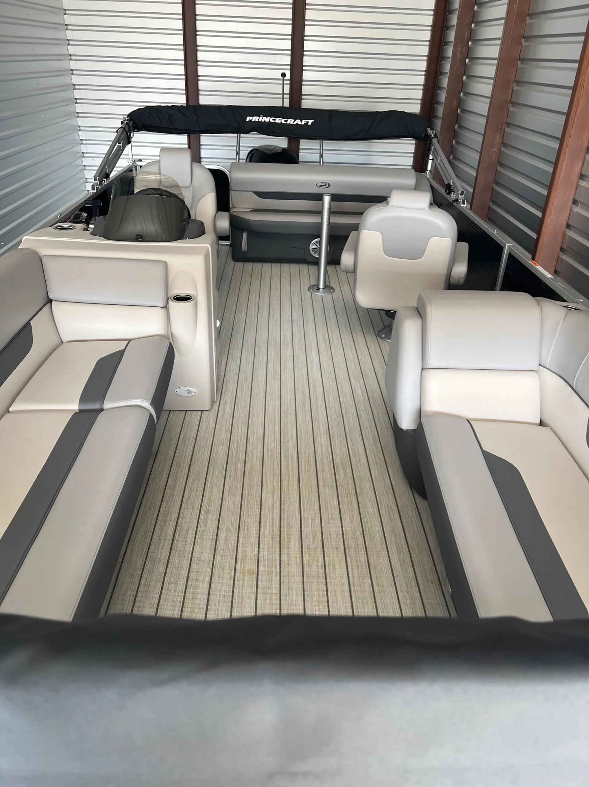 Dive into a Memorable Lake Escape with Envy Rentals