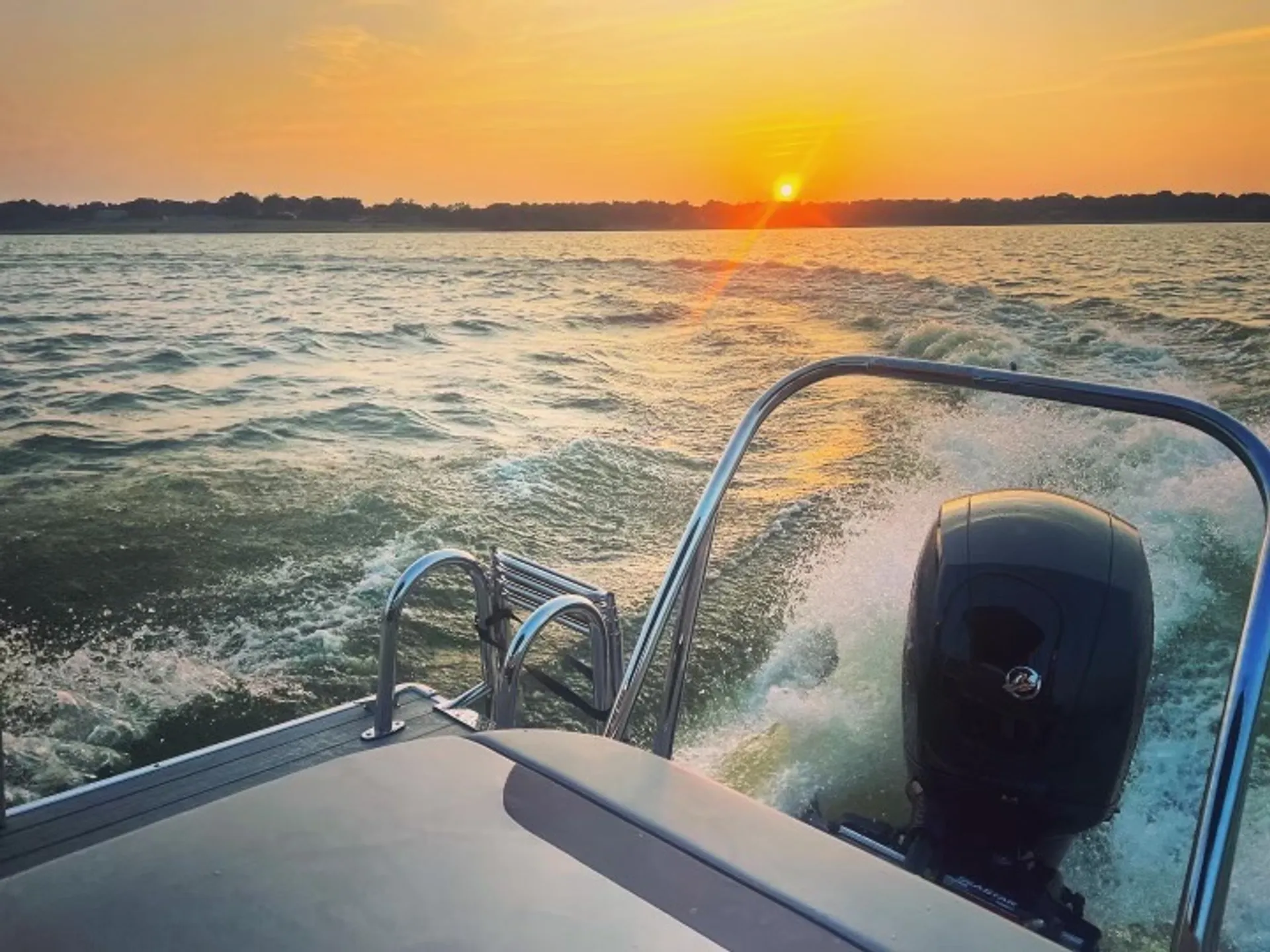 Dive into a Memorable Lake Escape with Envy Rentals