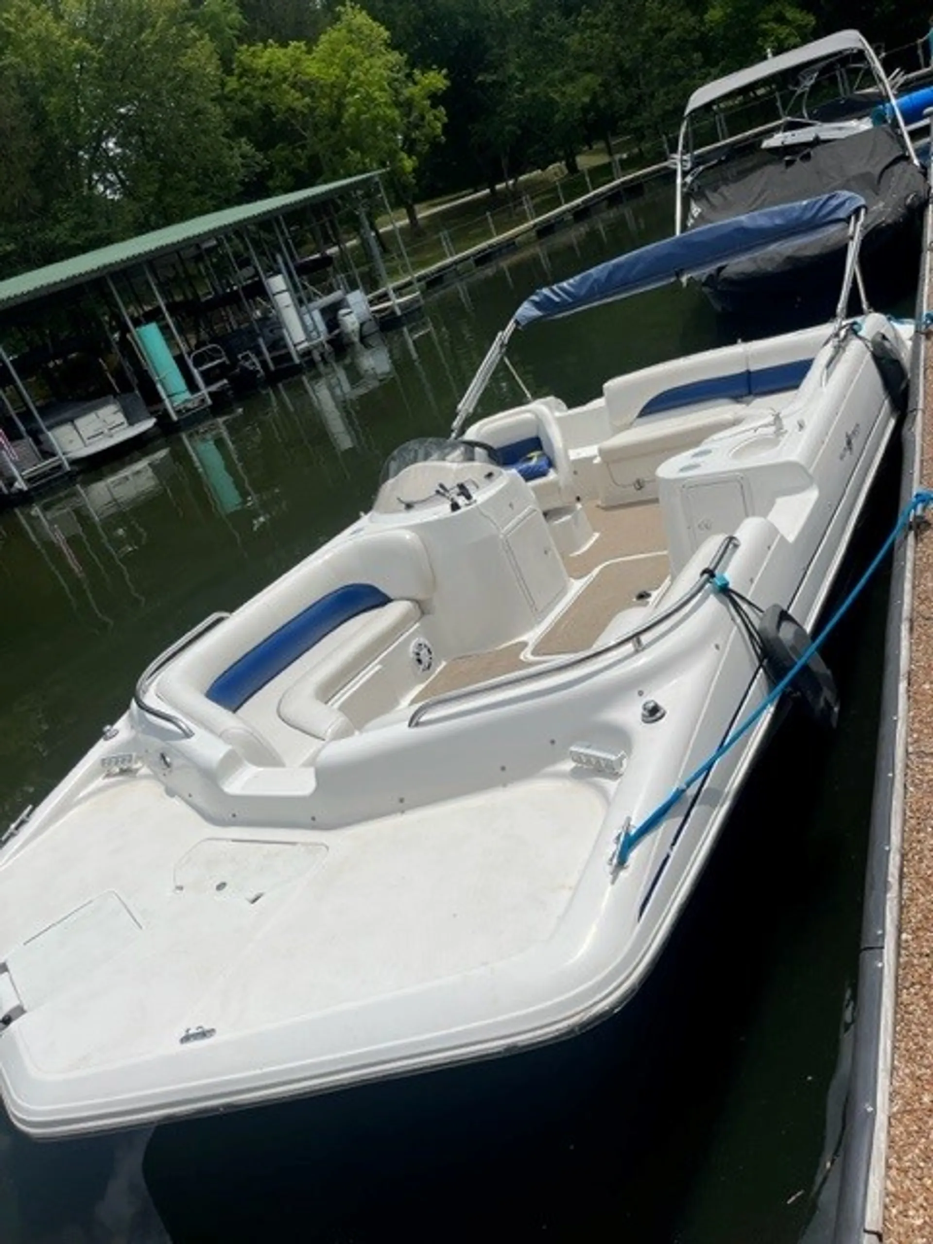 Godfrey Marine SunDeck in Hendersonville, TN — photo 2