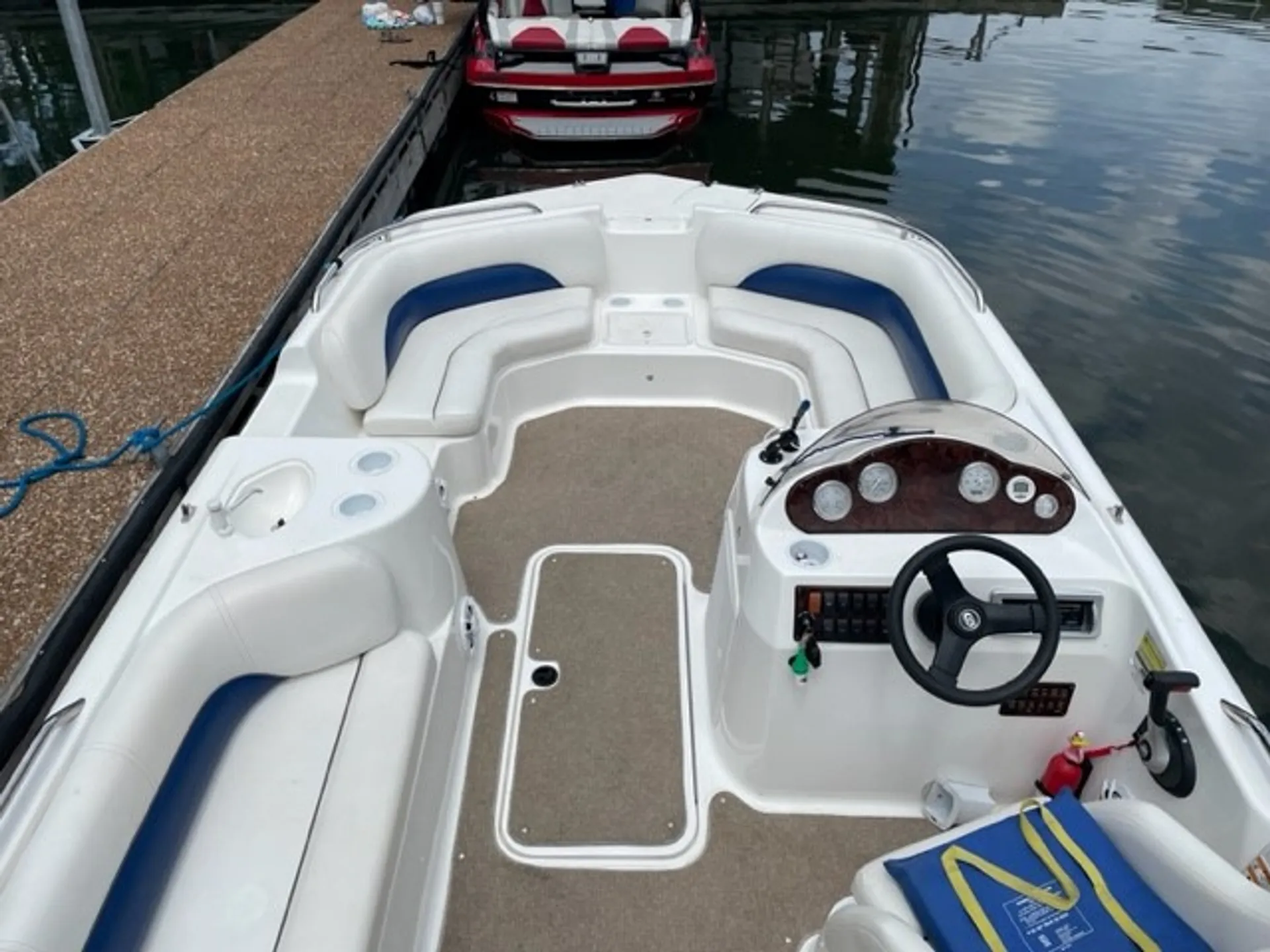 Godfrey Marine SunDeck in Hendersonville, TN — photo 4