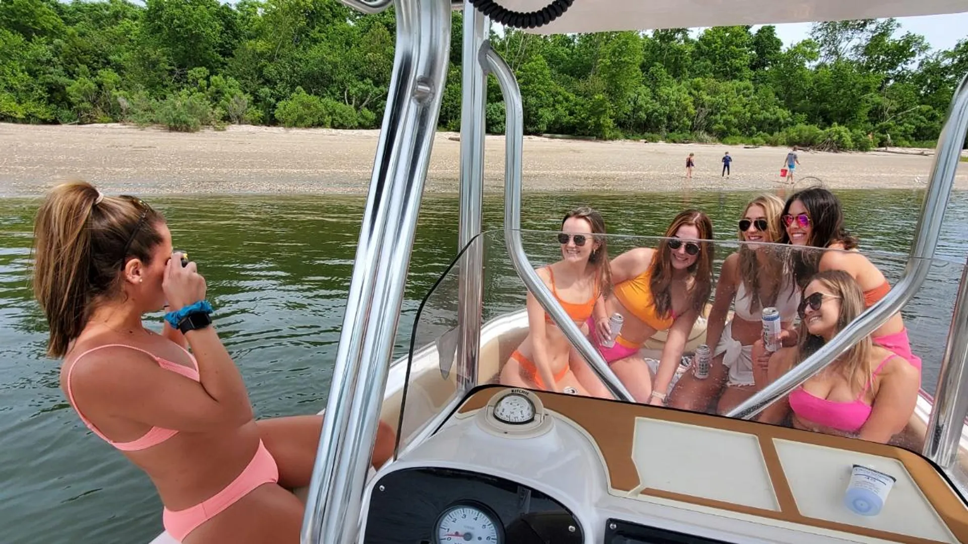 Private Charters up to 7 guests!