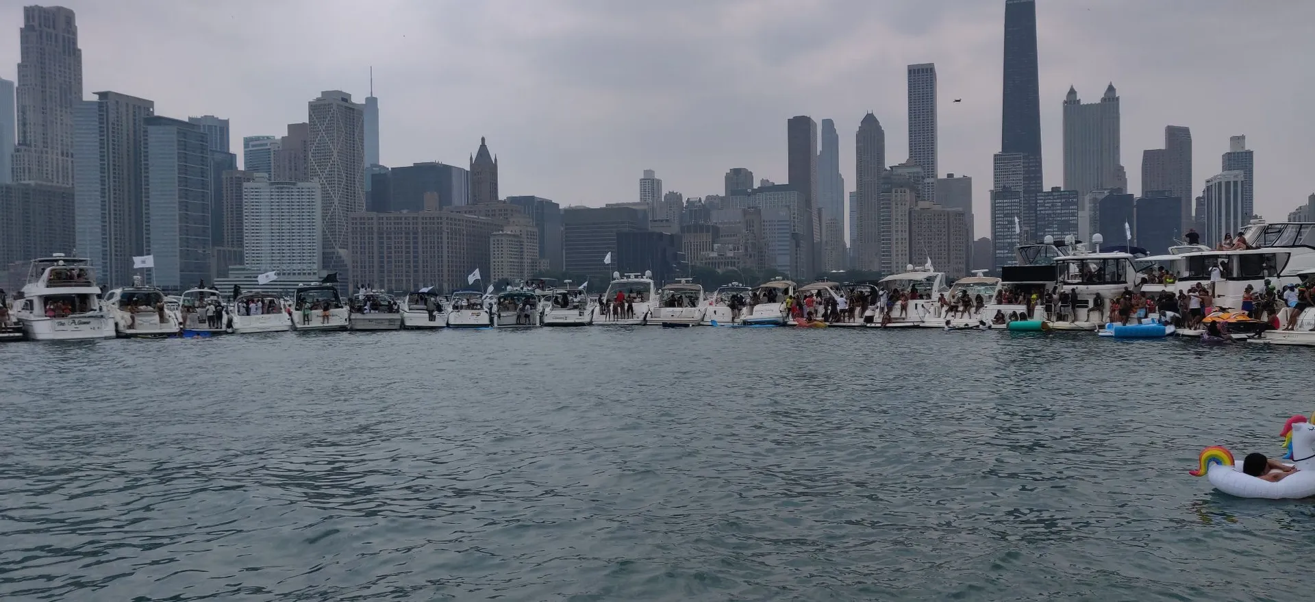 40’ Luxury Cruiser Yacht | Private Lake Michigan Experience