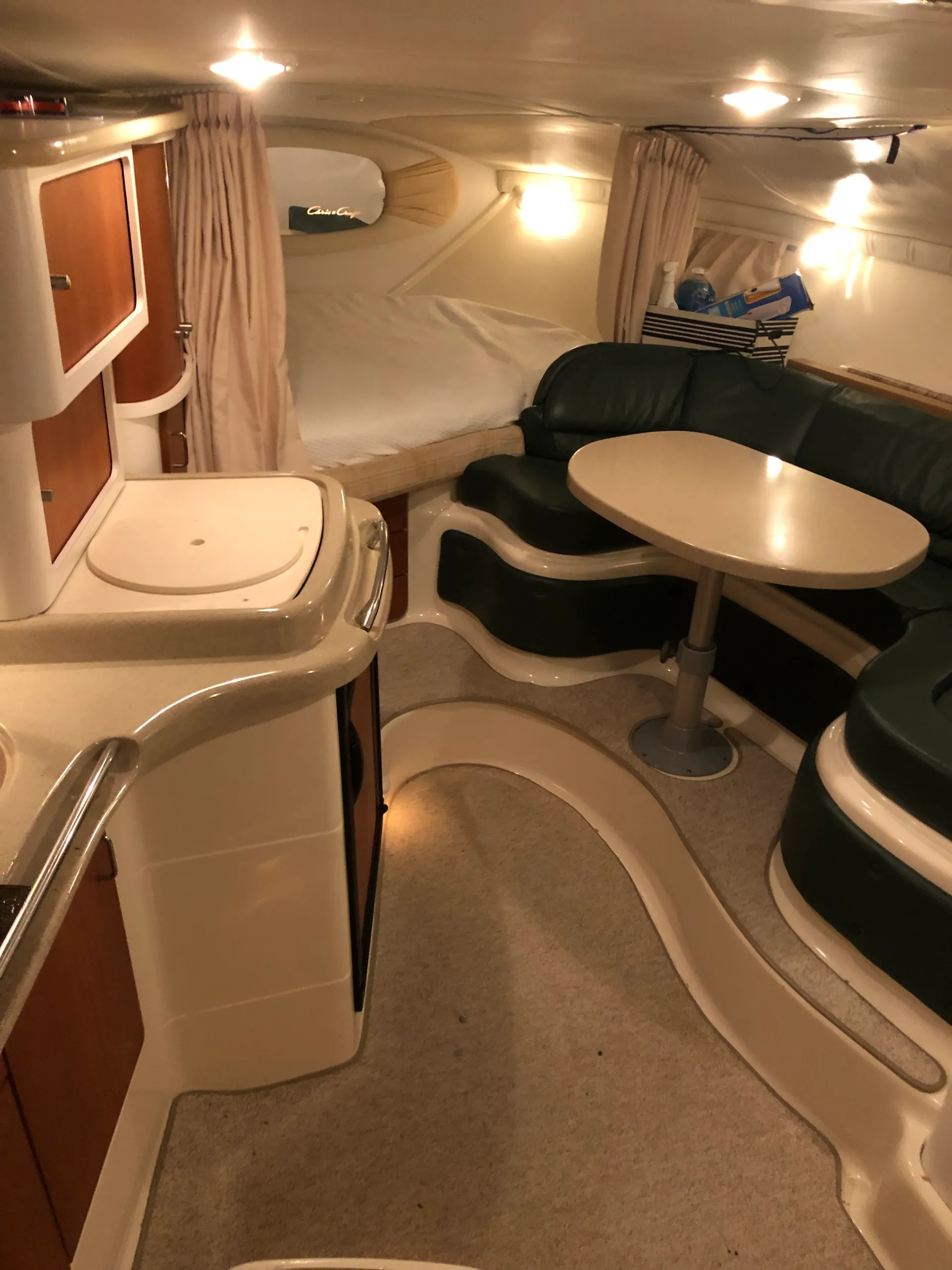 Chris Craft 328 Express Cruiser in Fort Worth, TX — photo 6