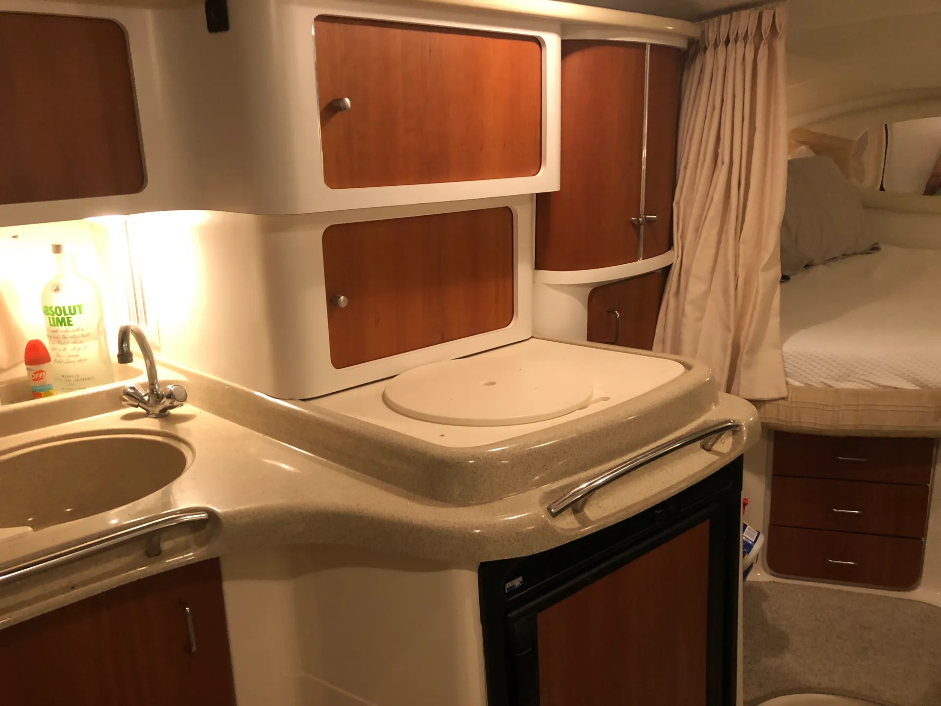 Chris Craft 328 Express Cruiser in Fort Worth, TX — photo 8