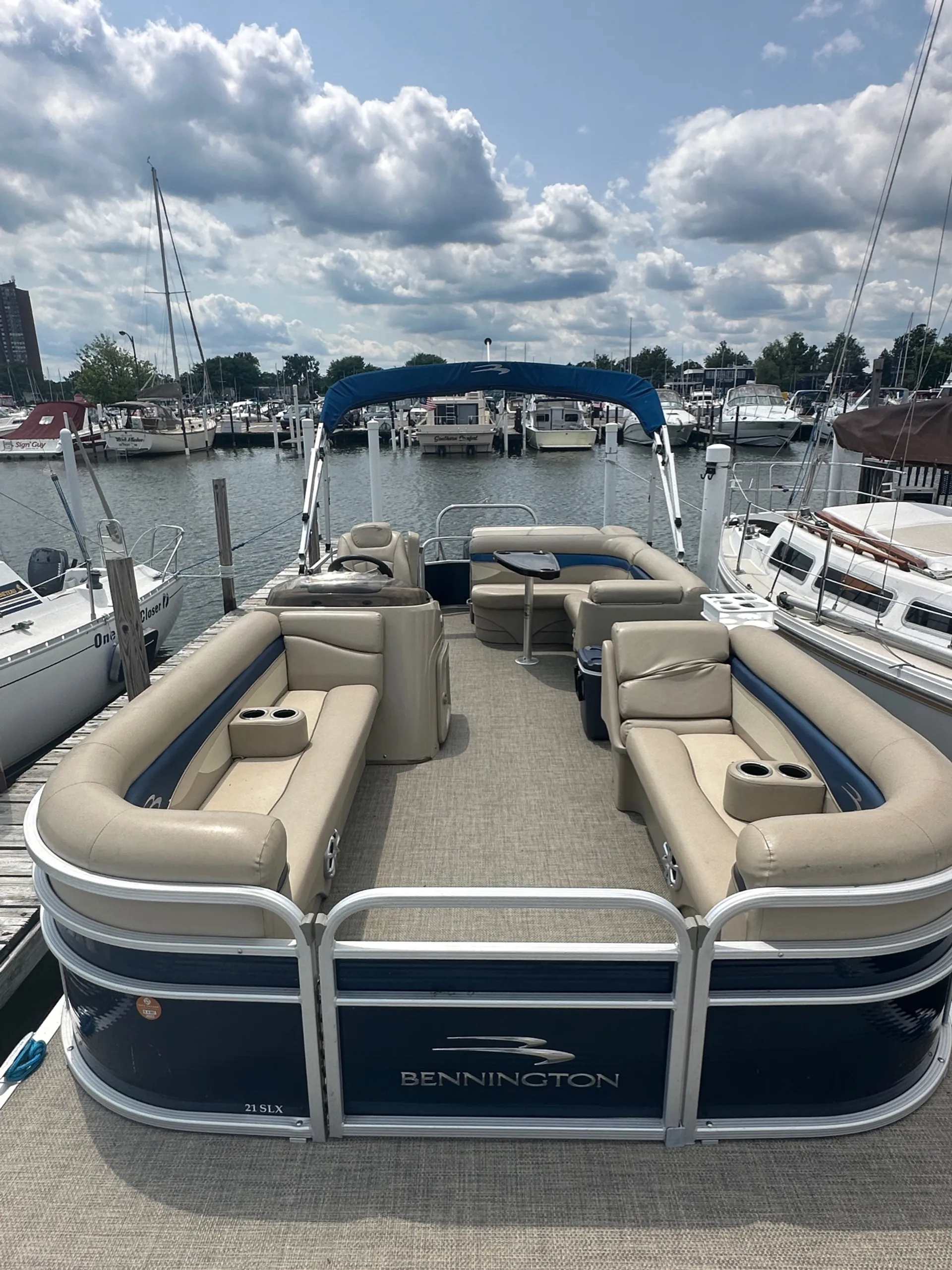 Bennington Marine 21SL in St. Clair Shores, MI — photo 2